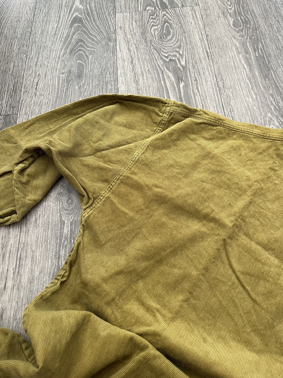 Versace 70s 🔥 Gianni Versace Faded Corduroy Shirt Thrashed Overshirt Size US L / EU 52-54 / 3 - 25 Thumbnail