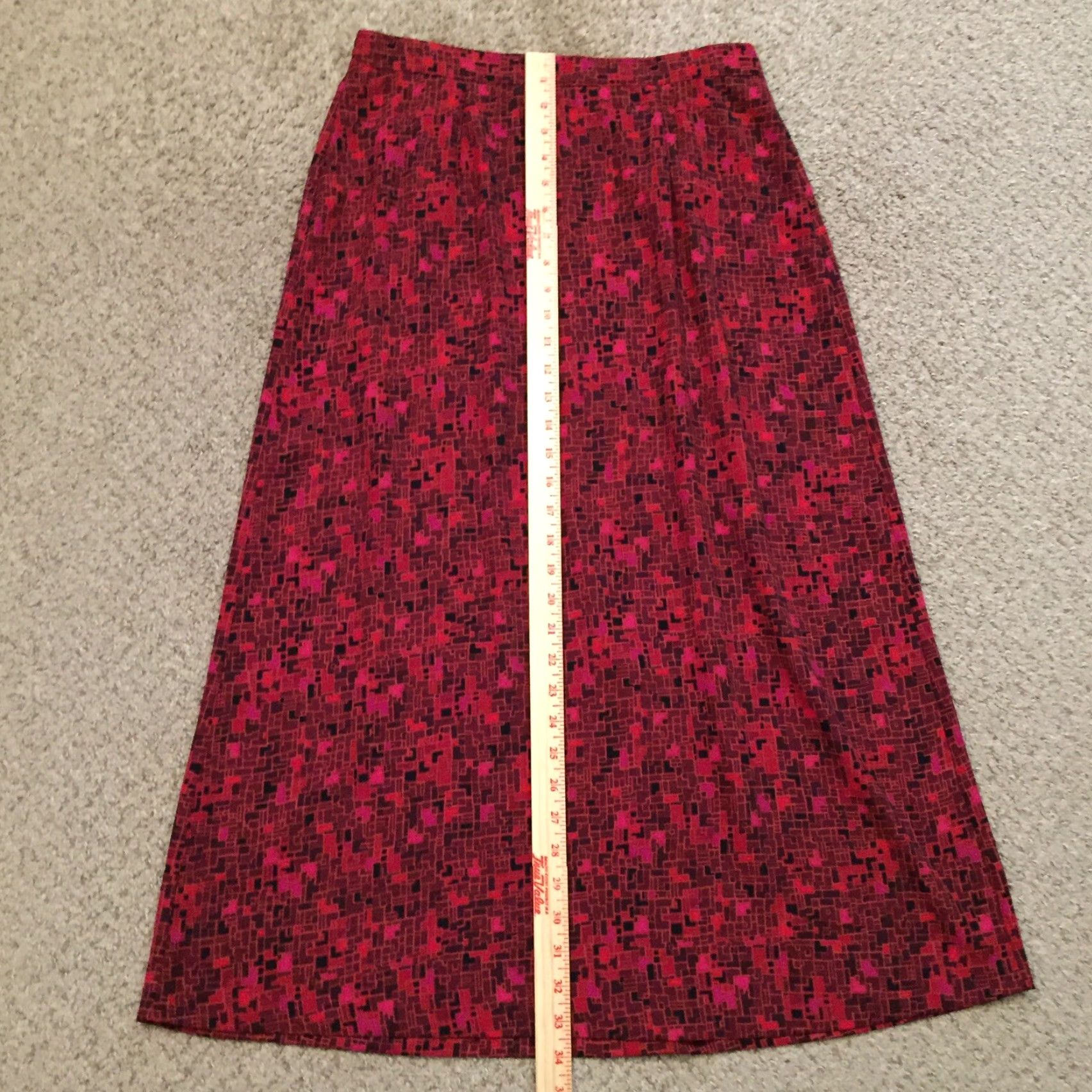 Vintage Sag Harbor Skirt PM Petite Red Geometric Maxi Long Unlined Women Pelttes Sag Harbor Shirt Size 32" / US 10 / IT 46 - 4 Thumbnail