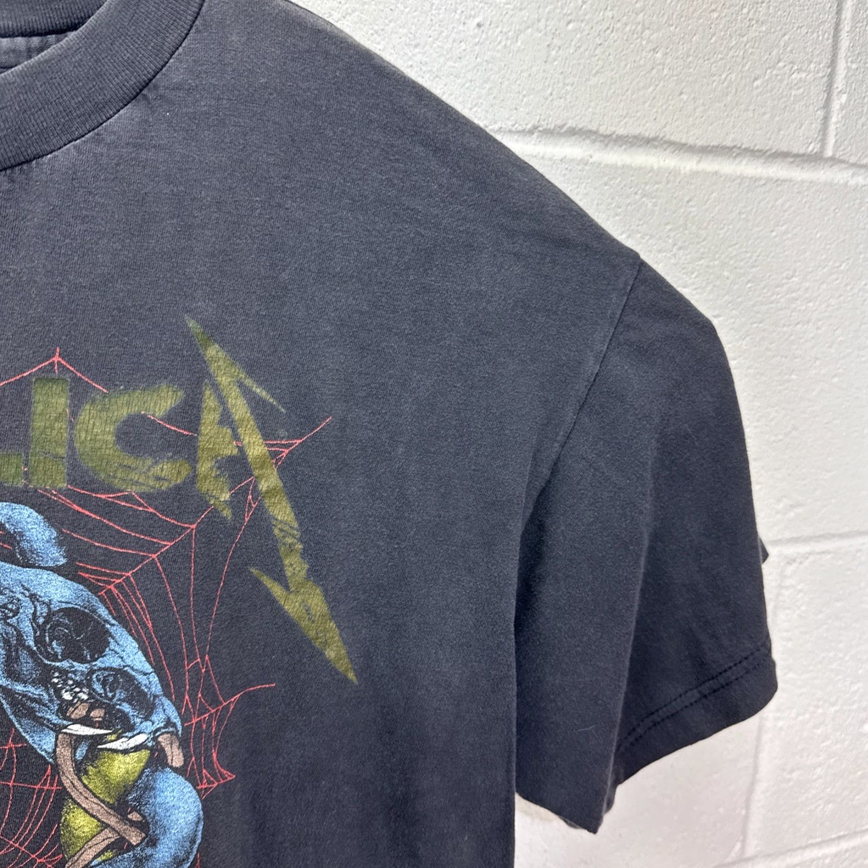 Vintage VINTAGE Metallica T-Shirt 1990s Graphic Tee Short Sleeve Men Large Black Band Merch Grunge Style Size US L / EU 52-54 / 3 - 6 Thumbnail