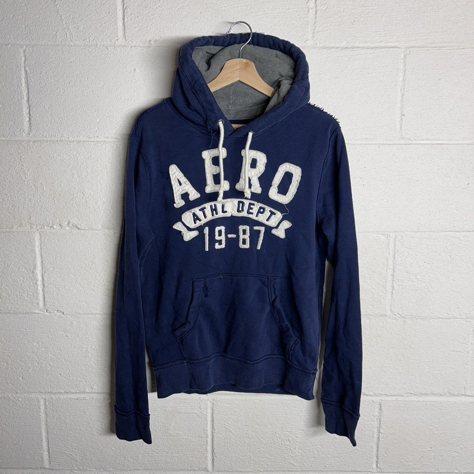 Aeropostale Aeropostale Y2K Embroidered Preppy Hoodie Men’s Size Small Size US S / EU 44-46 / 1 - 1 Thumbnail