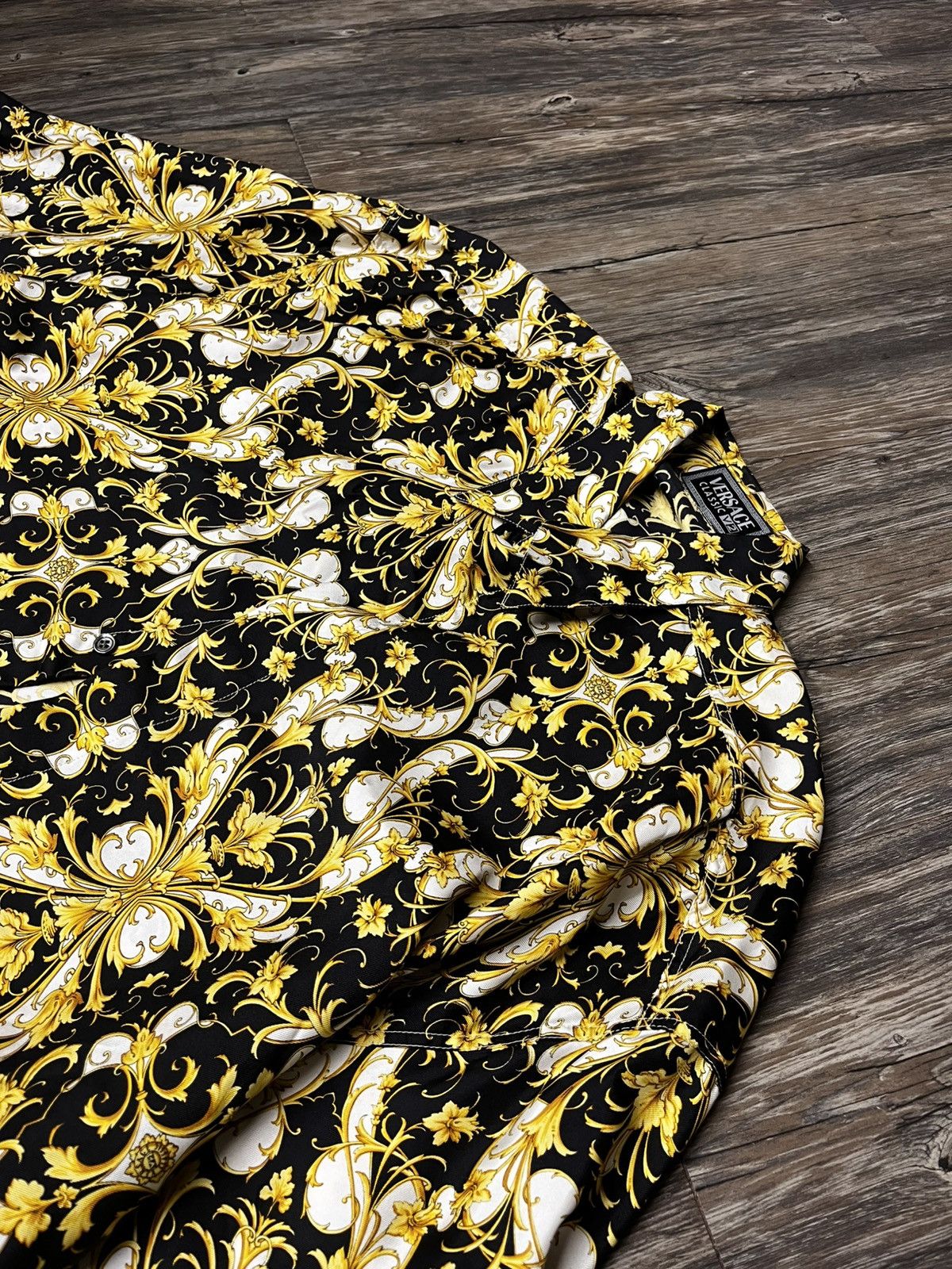 Versace Versace Pure Silk Button-Up Size US XL / EU 56 / 4 - 2 Thumbnail
