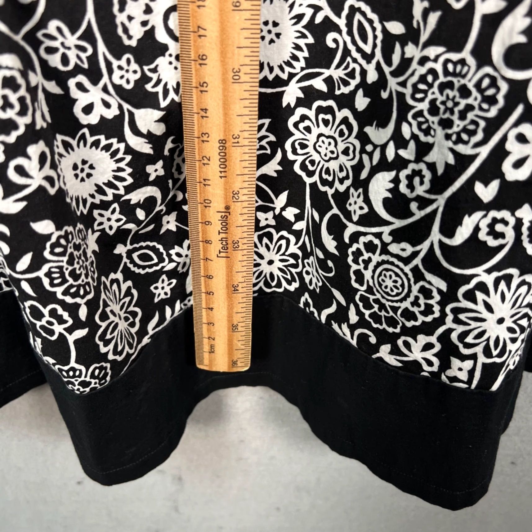 Vintage Motherhood Maternity Womens Size S Black White Floral Sleeveless Dress Size S / US 4 / IT 40 - 7 Thumbnail