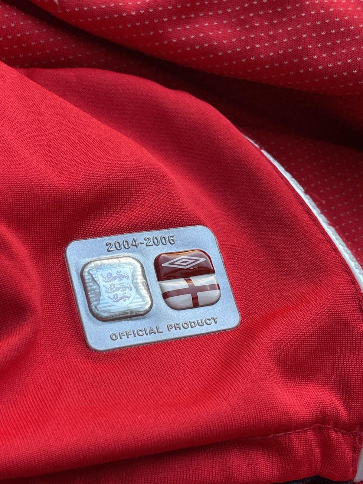 Umbro 2004 Umbro England long sleeve Red soccer jersey Vintage Size US XL / EU 56 / 4 - 9 Thumbnail