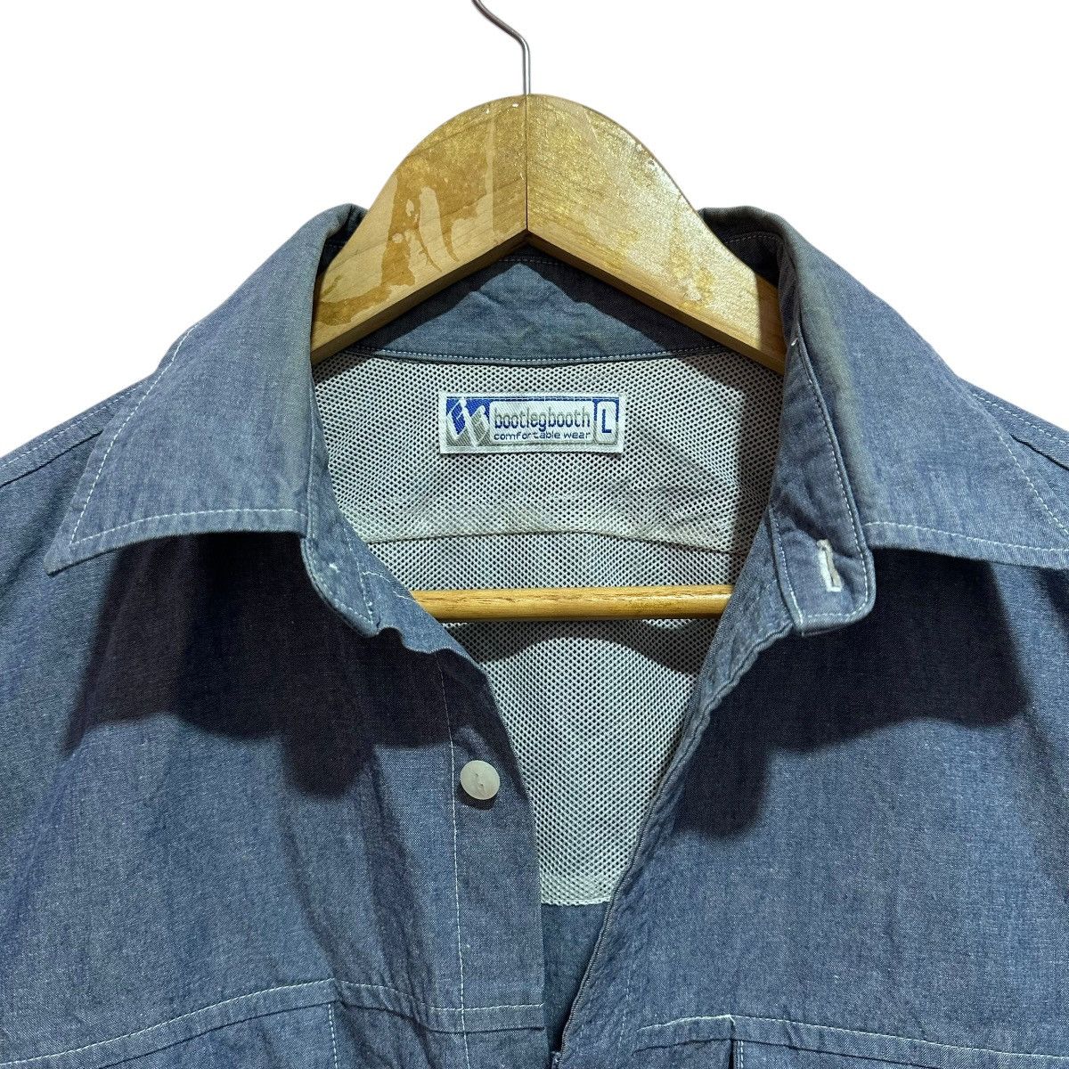 Japanese Brand Vintage BOOTLEG BOOTH Chambray Utility Workwear Shirts Size US L / EU 52-54 / 3 - 4 Thumbnail