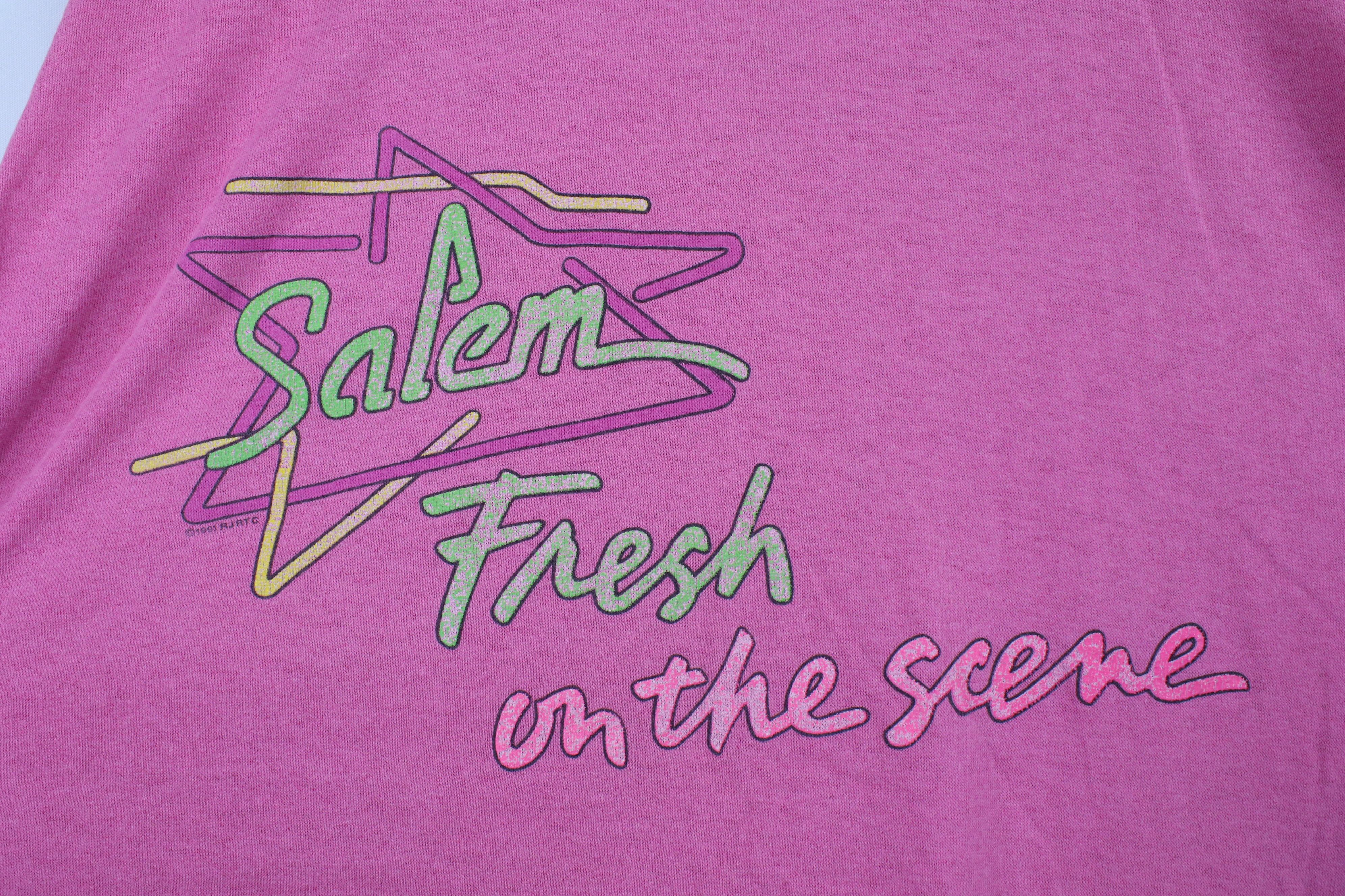 Vintage Vintage 90s Salem Cigarettes Spell Pocket T-Shirt Pink USA Size US XL / EU 56 / 4 - 12 Thumbnail