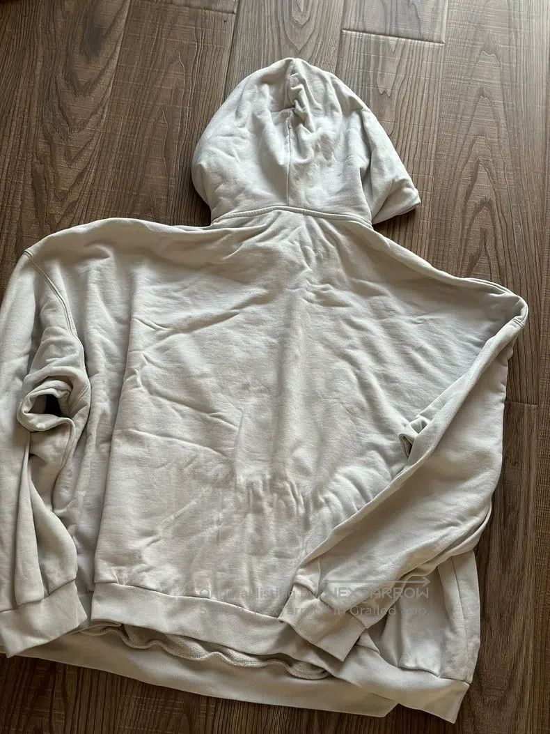 Balenciaga Balenciaga Sweatshirt Size US S / EU 44-46 / 1 - 3 Thumbnail