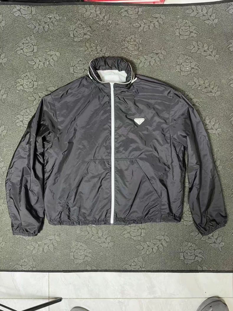 Prada Prada Zipper triangle logo jacket Size US L / EU 52-54 / 3 - 1 Thumbnail