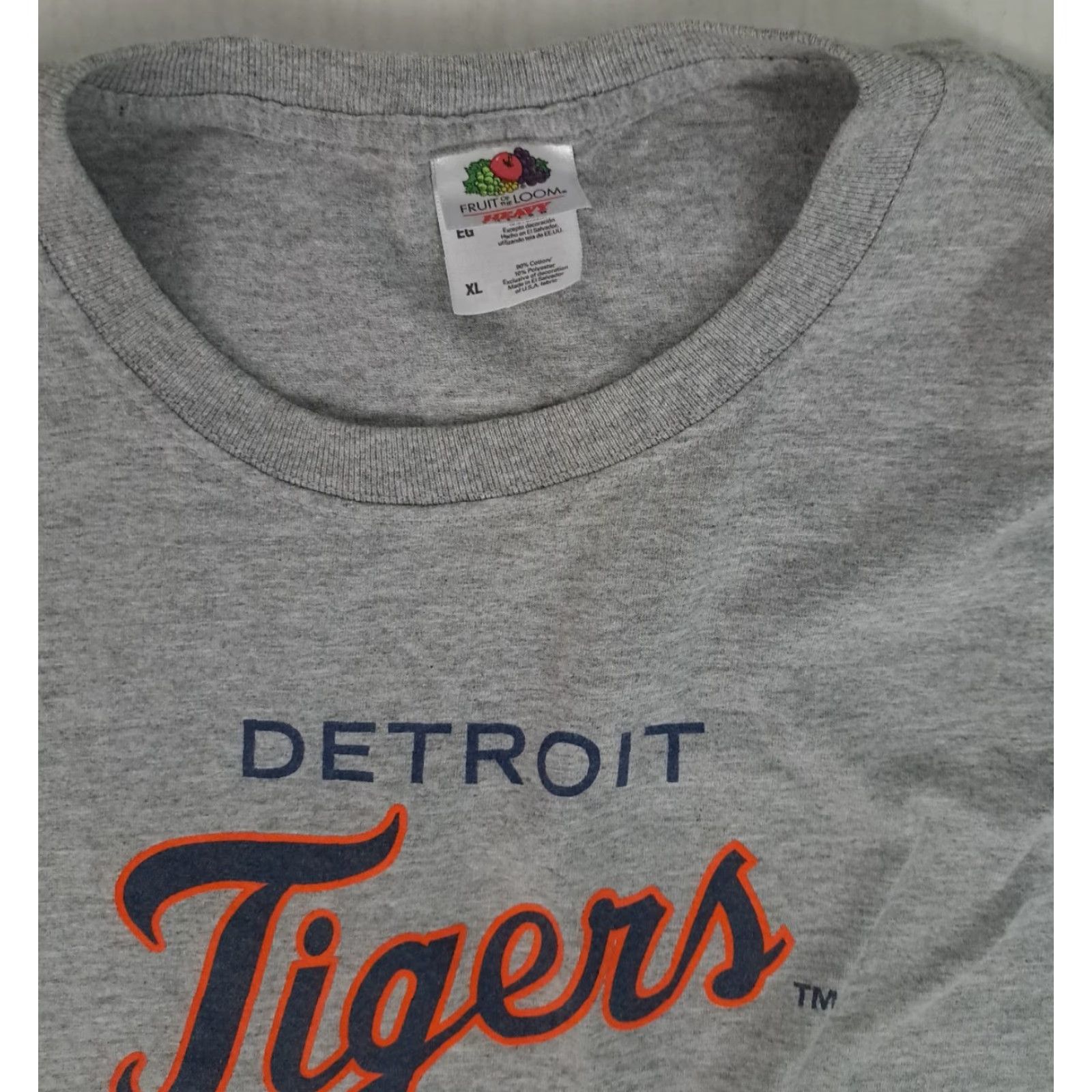 Fruit Of The Loom VINTAGE Detroit Tigers Baseball Miller Lite 2012 Printed T-Shirt MLB X-Large Shirt Unisex Adults Gray Cotton 2010sMLB Baseball Tigers Mens Womens Size US XL / EU 56 / 4 - 2 Thumbnail