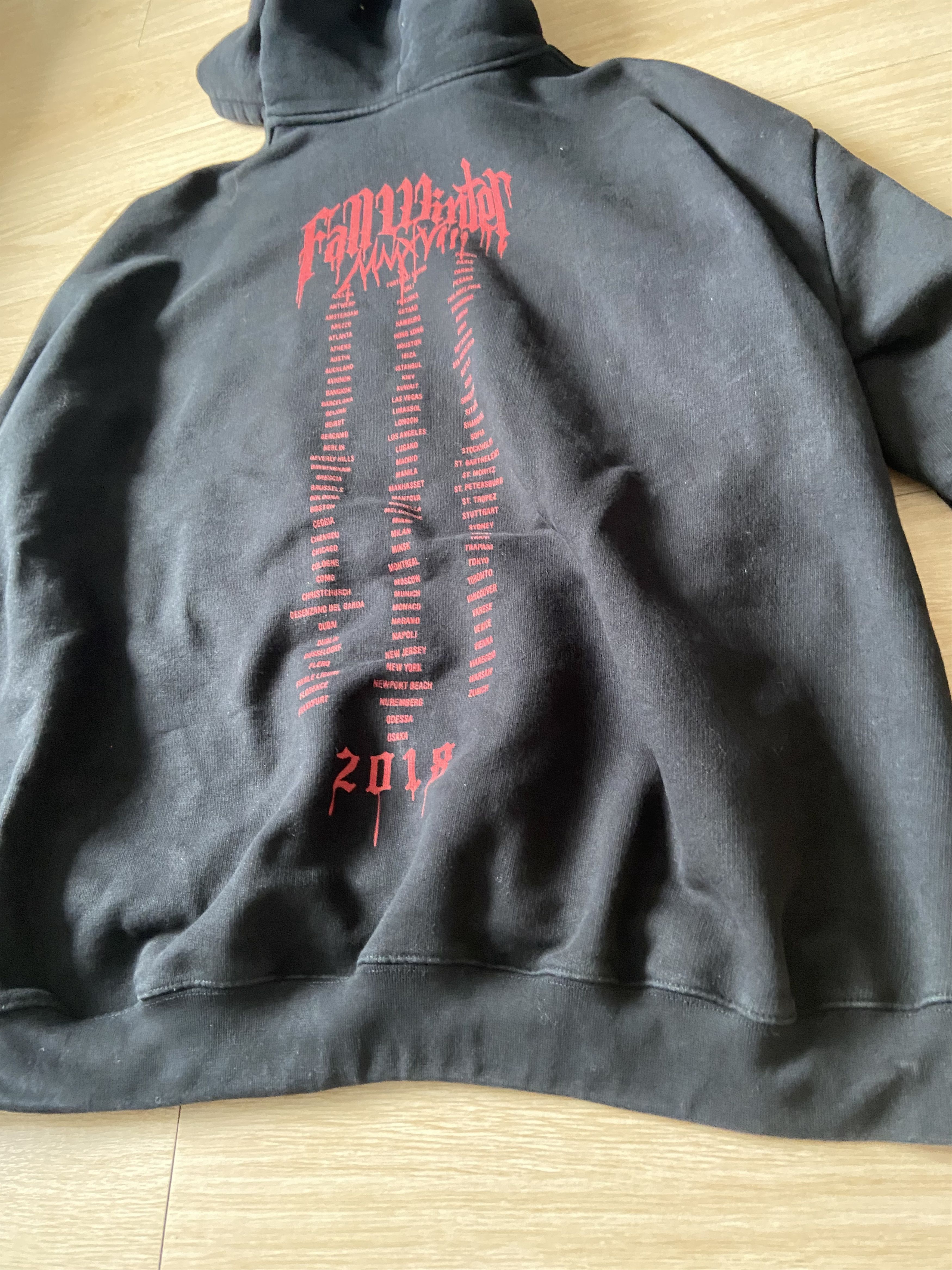 Vetements XS Vetements CITY METAL red LOGO oversized hoodie Size US XS / EU 42 / 0 - 6 Thumbnail