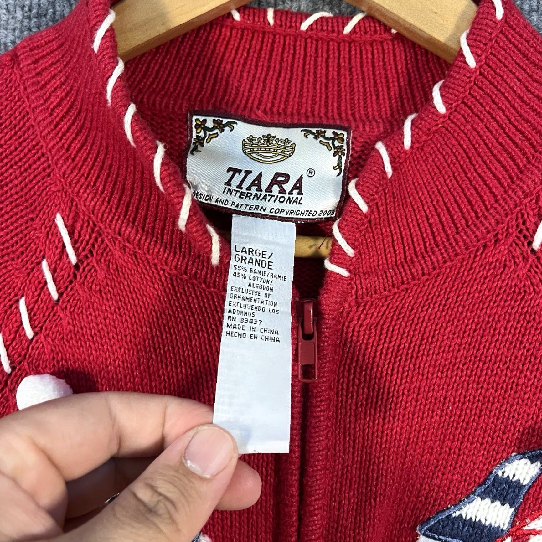 Vintage VINTAGE Tiara International Cardigan Sweater Red L Women Christmas 90s Beaded Embroidered Sequin Graphic Print Knitted Knit Cotton Ramie Other Fiber Size L / US 10 / IT 46 - 3 Thumbnail