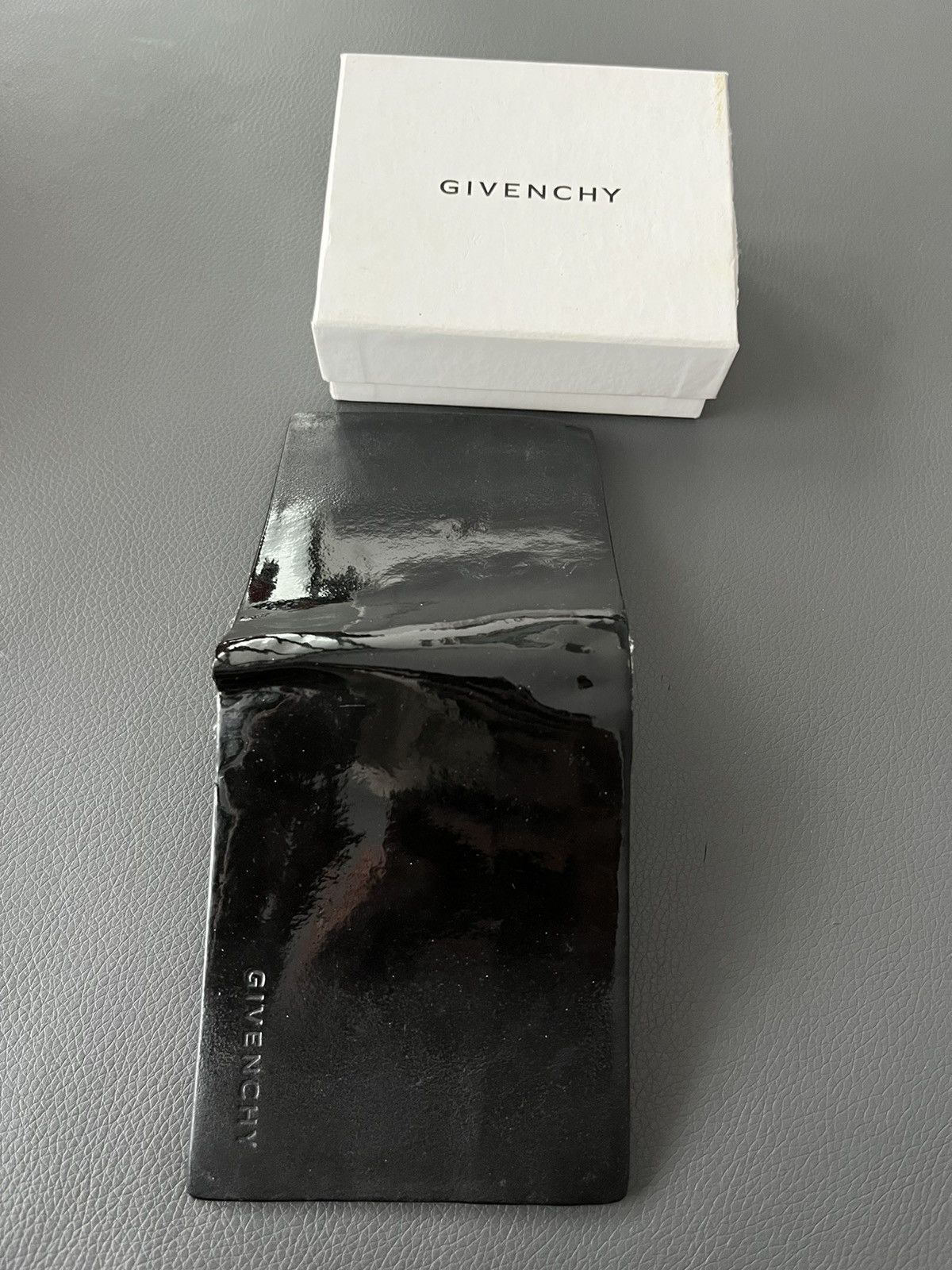Givenchy Givenchy Vintage Runway Waxed Calf Leather Wallet RARE Size ONE SIZE - 1 Thumbnail