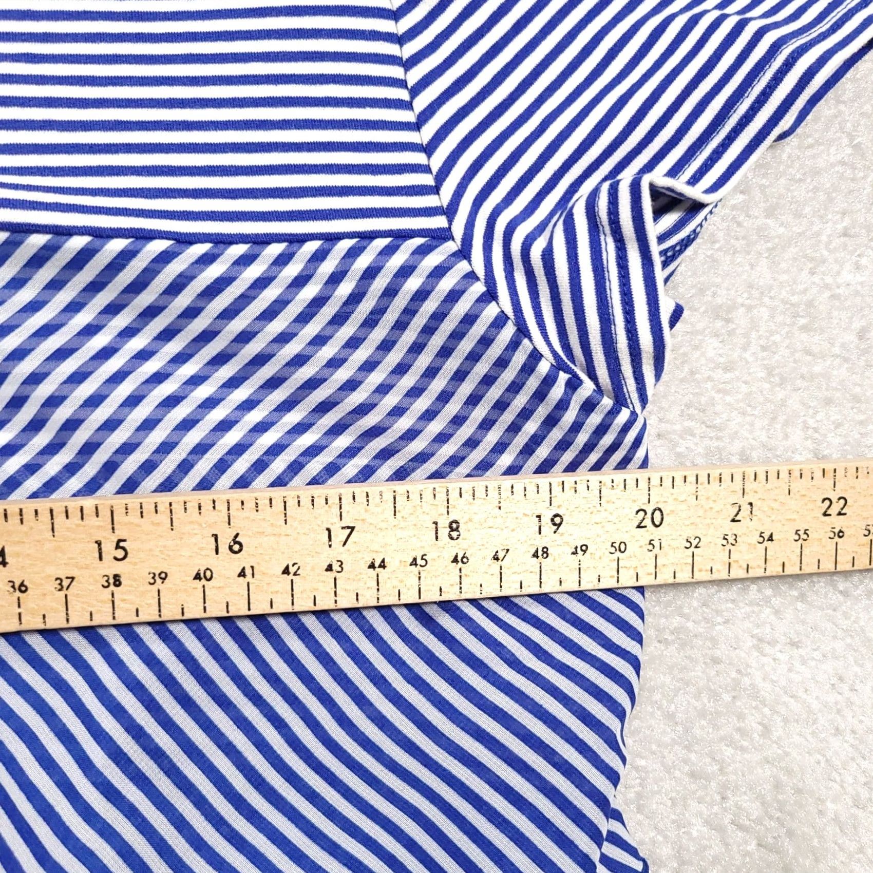 Vintage VINTAGE Alfred Dunner Womens Blue Shirt Striped Short Sleeve Stretch Scoop Neck Ruffled Size M / US 6-8 / IT 42-44 - 4 Thumbnail