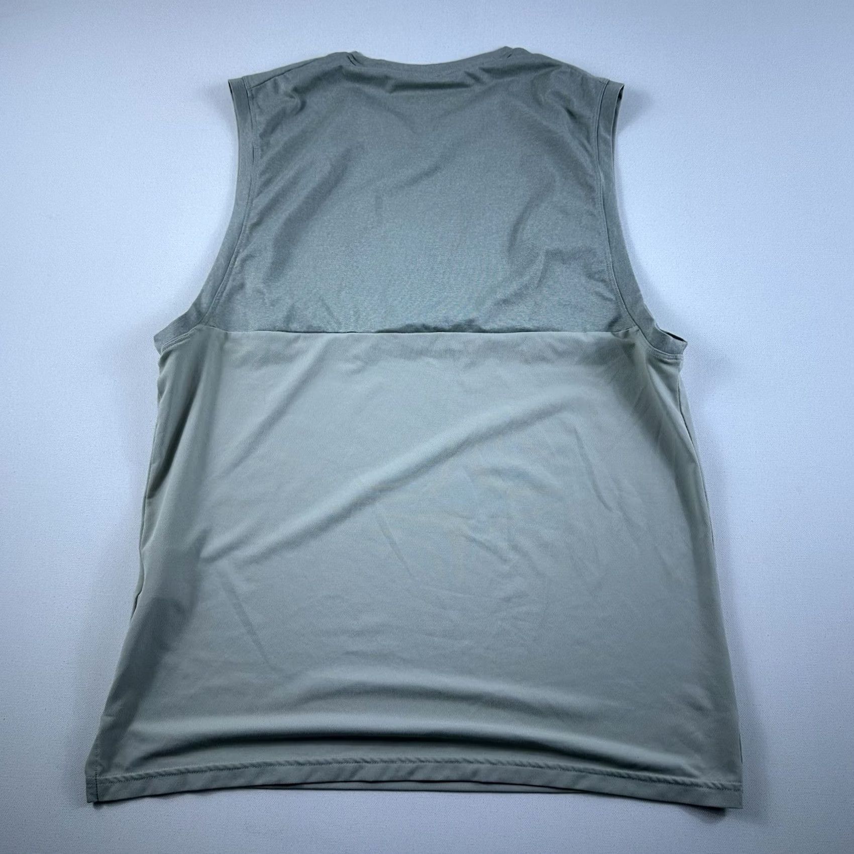 Nike Nike Pro Tank Top Mens Small Active Training Active Gym Sport Clash Running Gray Tank Sleeveless Mens S Regular Nike Pro Sport Fitness Running Jogging Size US S / EU 44-46 / 1 - 3 Thumbnail