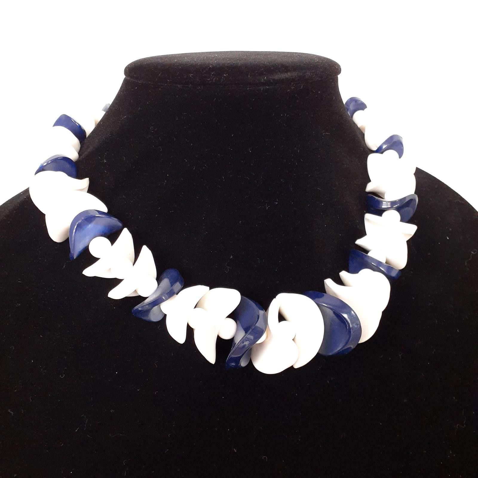 Designer Stunning Blue and White Abstract Design Necklace Size ONE SIZE - 6 Thumbnail