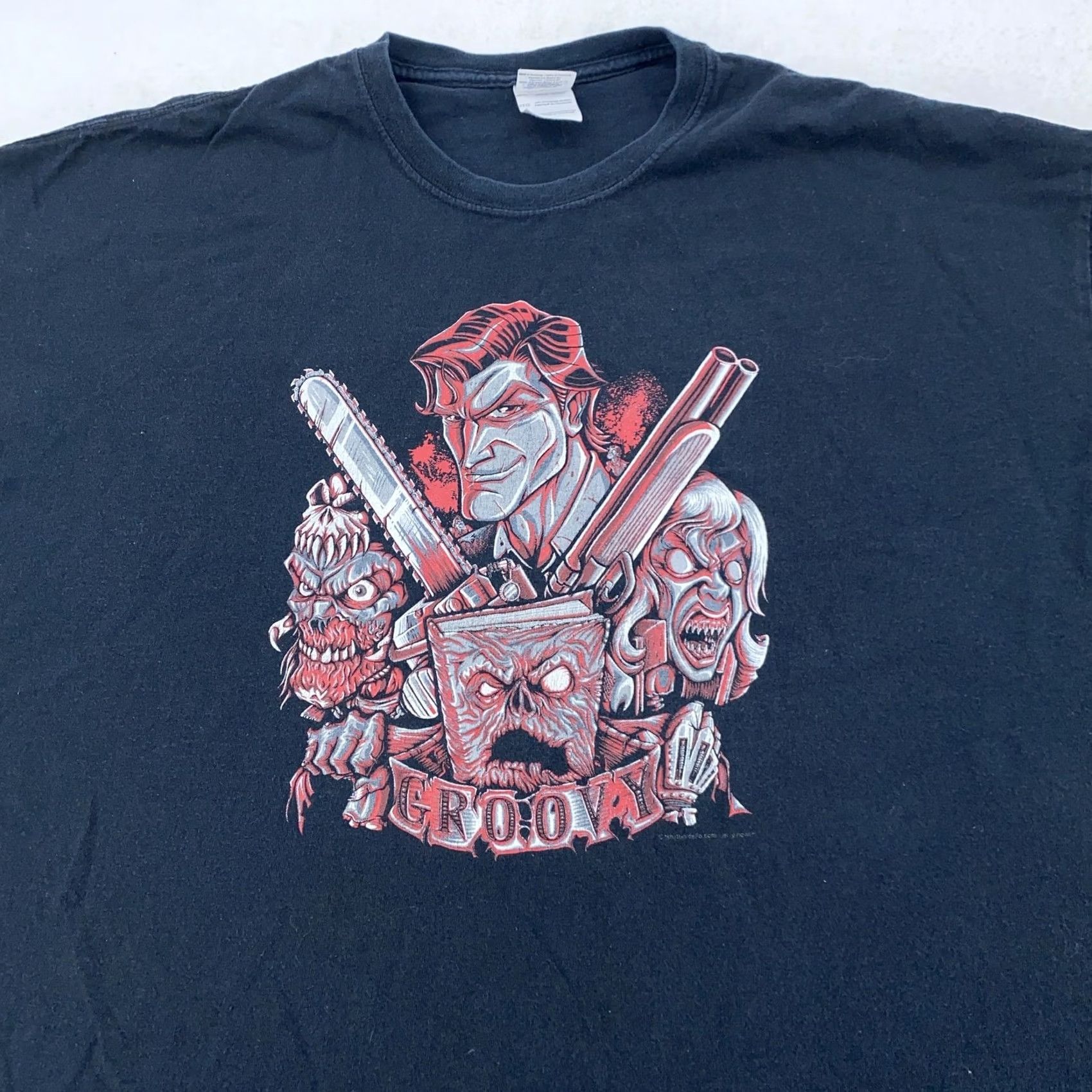 Gildan Evil Dead Horror Shirt Mens 2XL Black Graphic Chainsaw Ash Campbell Movie Groovy Size US XXL / EU 58 / 5 - 2 Thumbnail