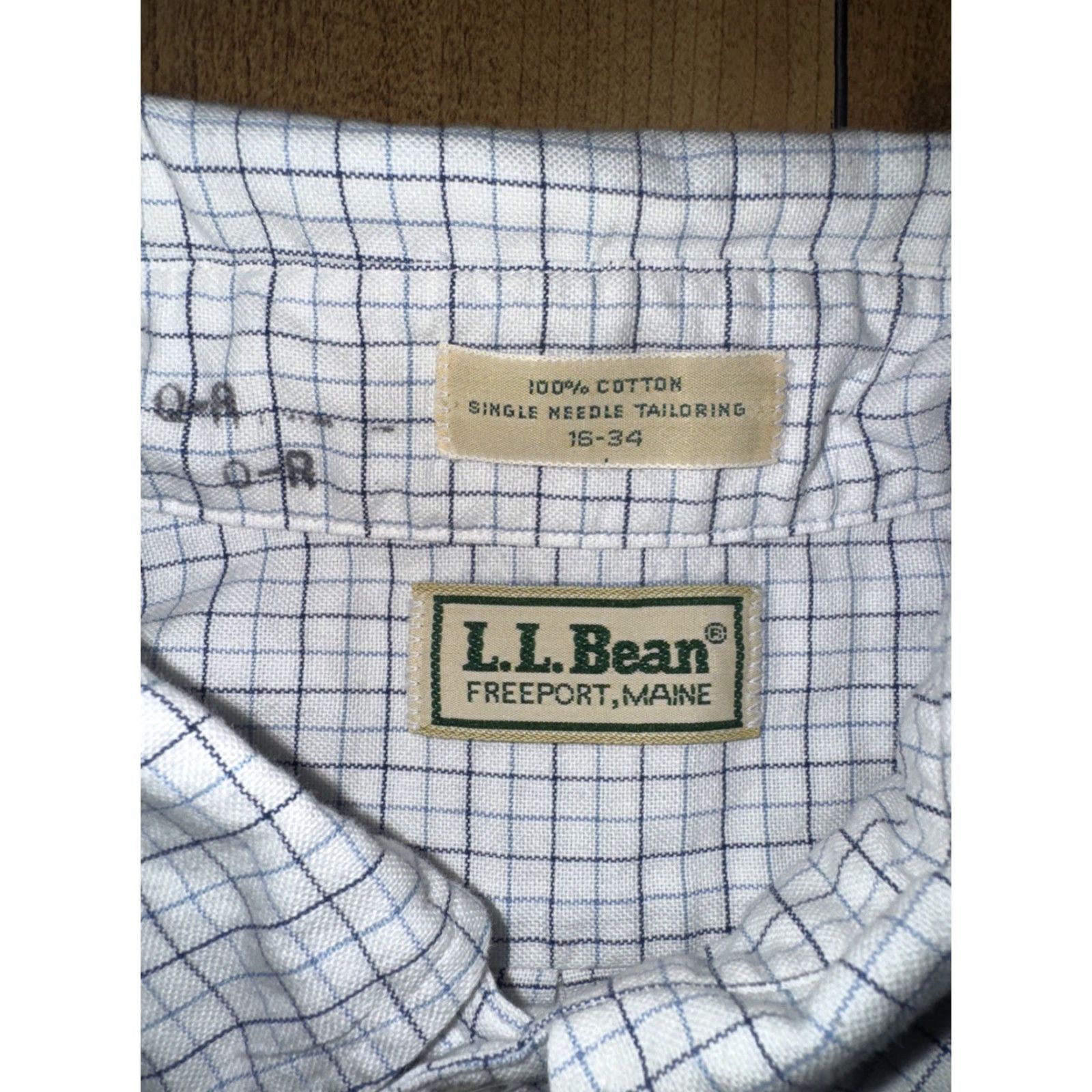Vintage VINTAGE L.L. BEAN Button-Down Shirt Men’s XL Blue Grid Check USA Shirt Mens XL Blue Grid Check USA Size US XL / EU 56 / 4 - 3 Thumbnail