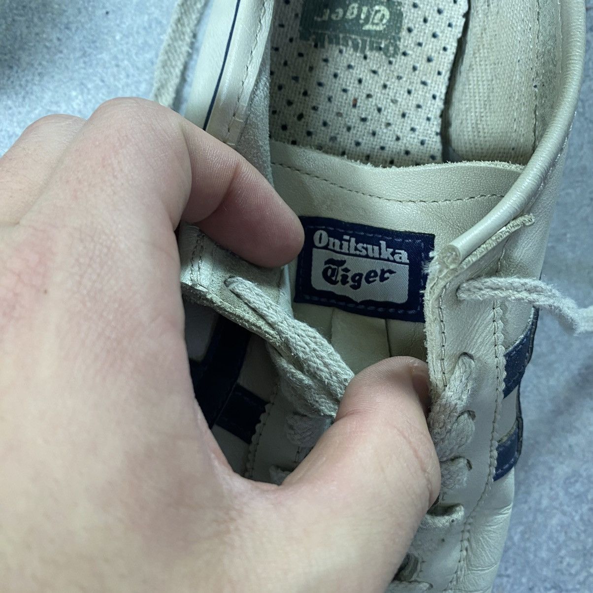 Asics Vintage Asics Tiger Onitsuka Leather Sneakers Size US 8 / EU 41 - 11 Thumbnail
