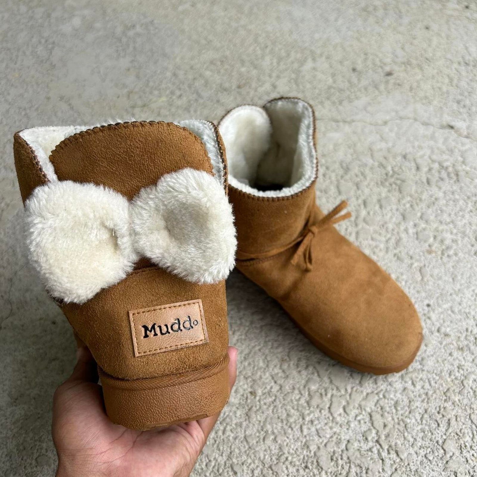 Vintage Y2K Ugg Style Mudd Cherry-99L Faux Fur Bow Boots Sz 7. Size US 7 / IT 37 - 4 Thumbnail