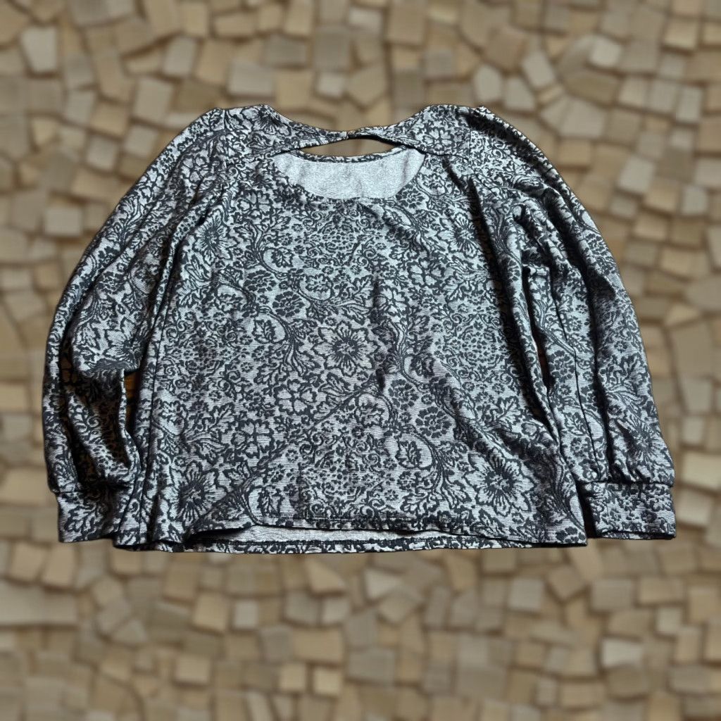 Loft LOFT Shirt Women's Size Small Black Gray Floral Long Sleeve Cut Out Womens Size S / US 4 / IT 40 - 1 Thumbnail