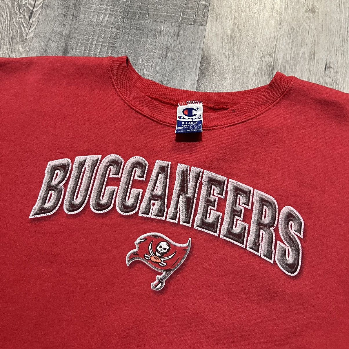 Champion × Vintage VTG Champion Tampa Bay Buccanees Red NFL Football Sweatshirt Size US XL / EU 56 / 4 - 2 Thumbnail
