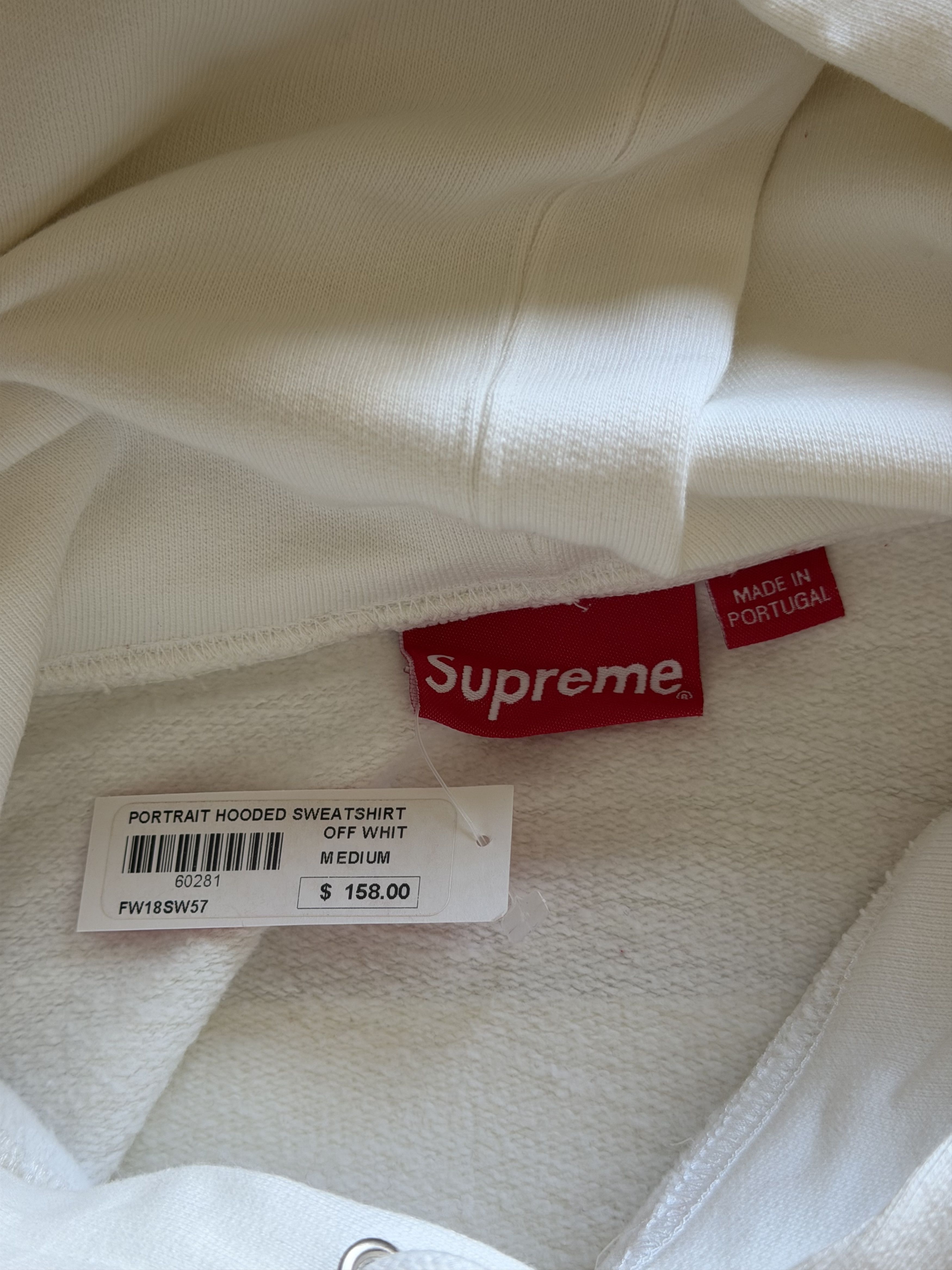 Supreme Supreme FW18 Portrait Hoodie in White Size US M / EU 48-50 / 2 - 5 Thumbnail