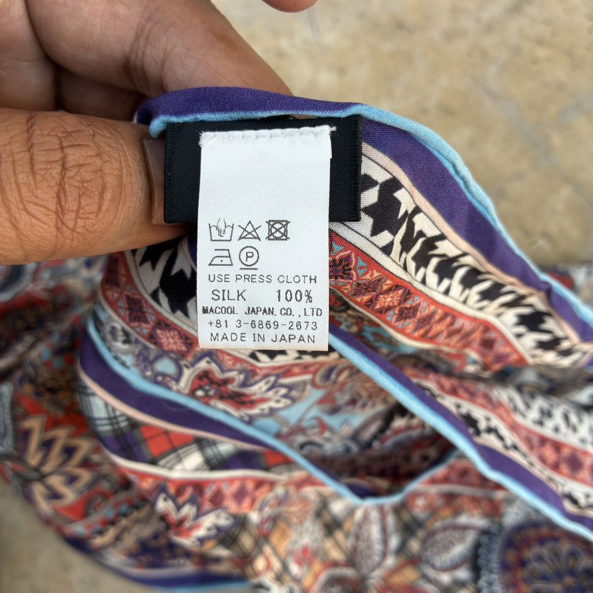 Japanese Brand Japanese Brand Luxury Scarves Size ONE SIZE - 3 Thumbnail