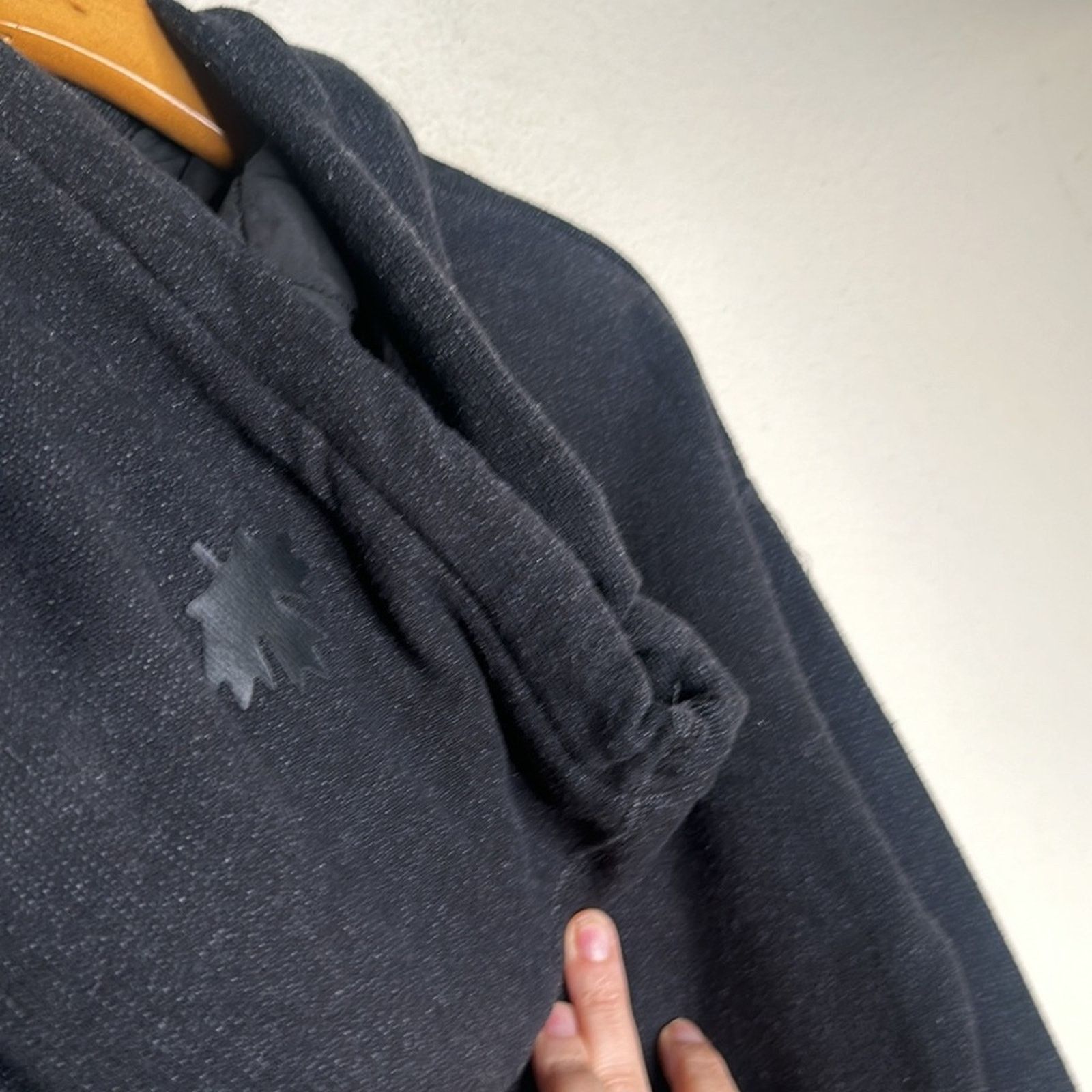 Roots Roots Organic Original Kanga Hoodie in Black Pepper Size XS Size US XS / EU 42 / 0 - 12 Thumbnail