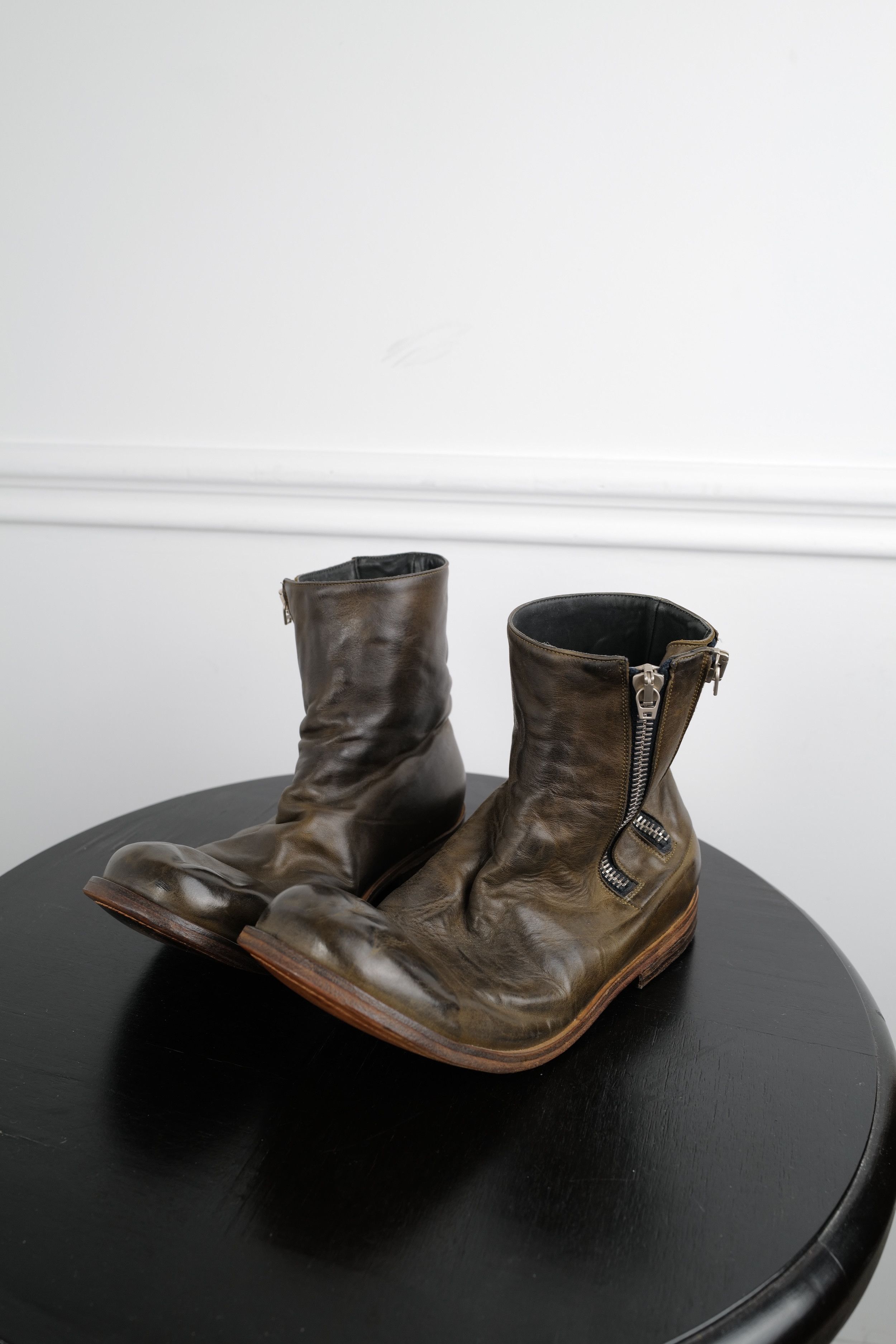 Individual Sentiments HANDCRAFTED BOVINE LEATHER BOOTS Size US 9 / EU 42 - 7 Thumbnail