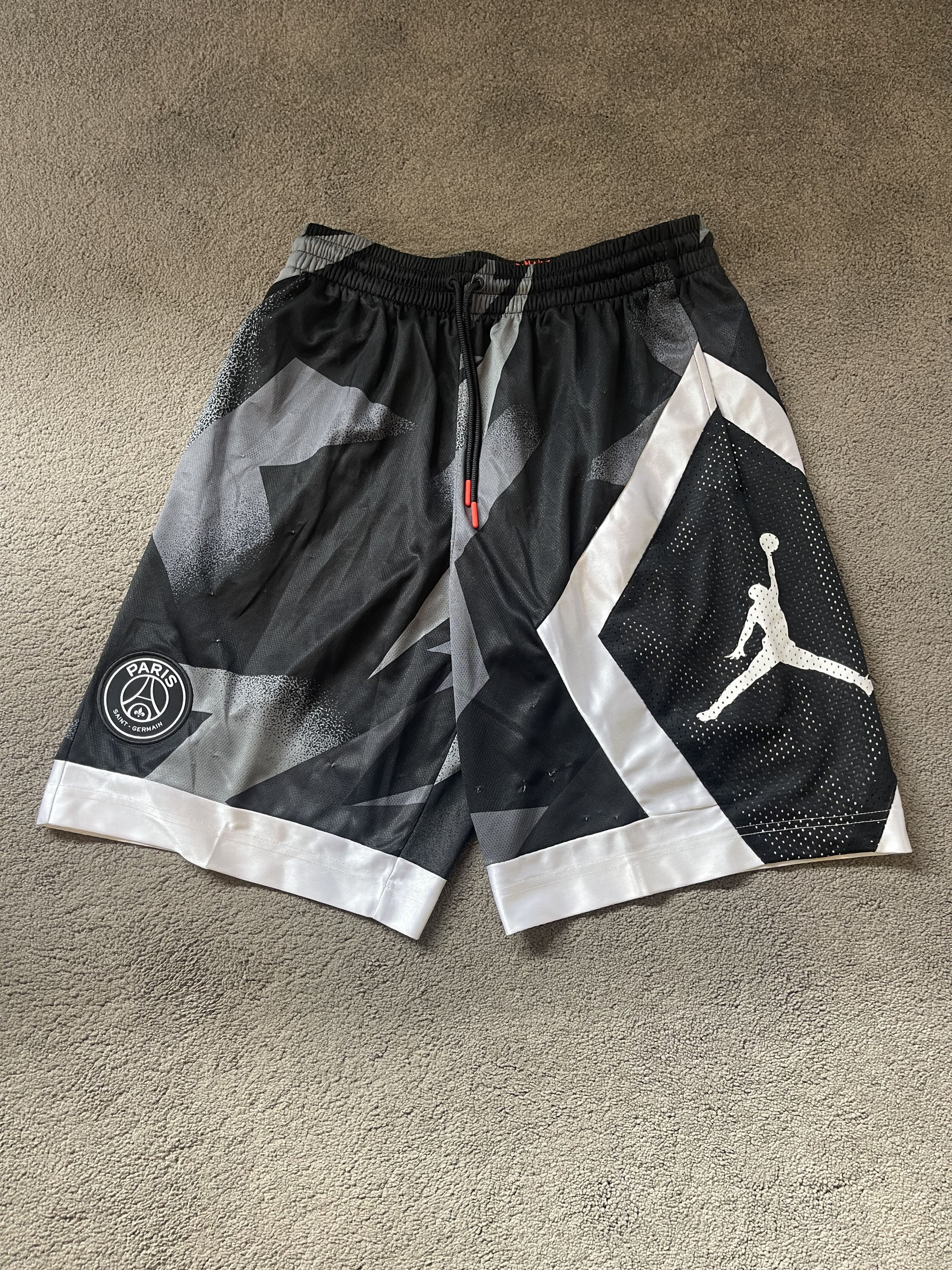 Jordan Brand Jordan x PSG basketball shorts Size US 32 / EU 48 - 1 Thumbnail