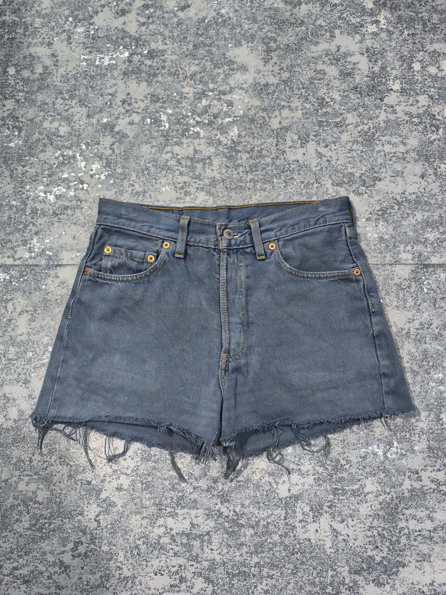 Hysteric Glamour × Levi's × Levi's Vintage Clothing 90s vintage distressed levis 501 denim cut-off mini shorts Size 28" / US 6 / IT 42 - 3 Thumbnail