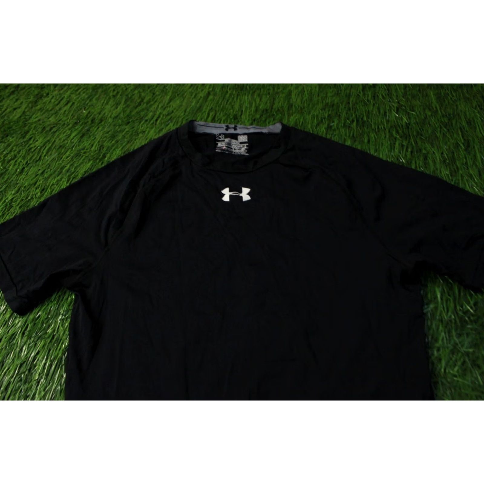 Under Armour Under Armour HeatGear Shirt Men's T-Shirt Jersey 2014 L Black and Gray Short Sleeve Crew Neck CrossFit Performance Compression Shirt Size US L / EU 52-54 / 3 - 2 Thumbnail