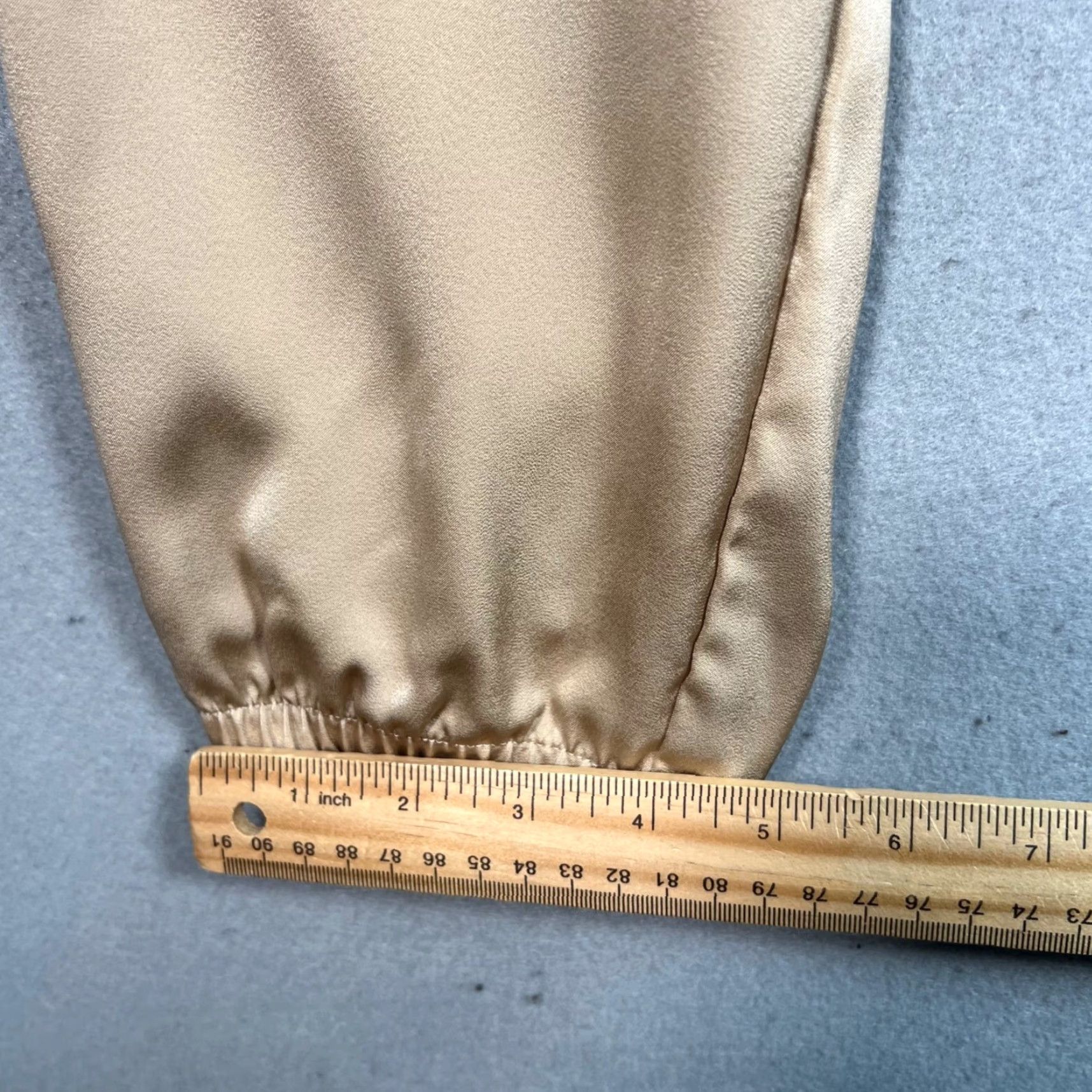 Uniqlo Uniqlo Womens Beige Elastic Waist Tapered Pajama Pants XS; Pajama Pants; Women; XS; Beige; Drawstring; Polyester; Solid; Regular; Brand: Uniqlo Size 26" / US 2 / IT 38 - 7 Thumbnail