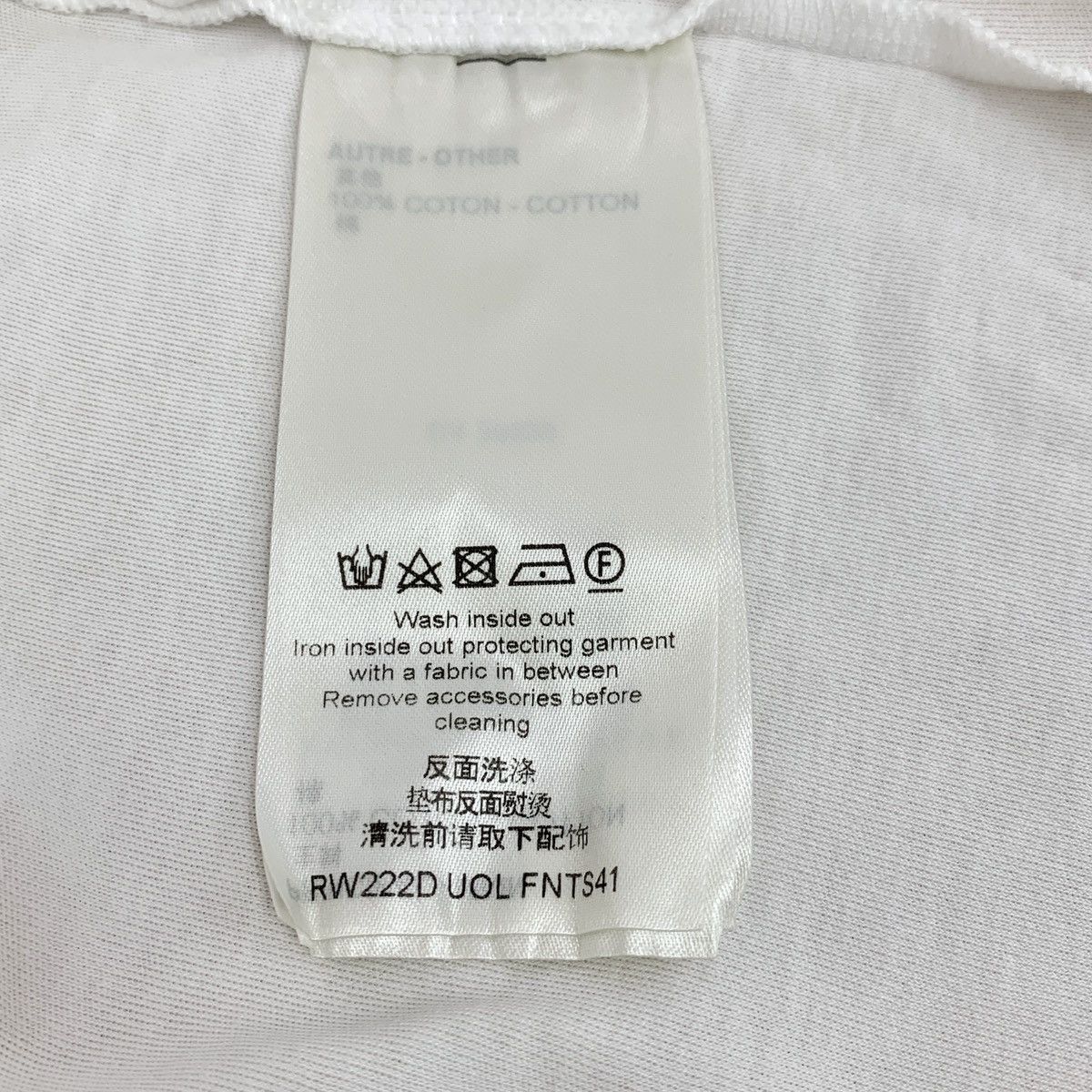 Louis Vuitton Louis Vuitton Chain Badge Printed Short Sleeve T-Shirt K26WX Size L / US 10 / IT 46 - 7 Thumbnail