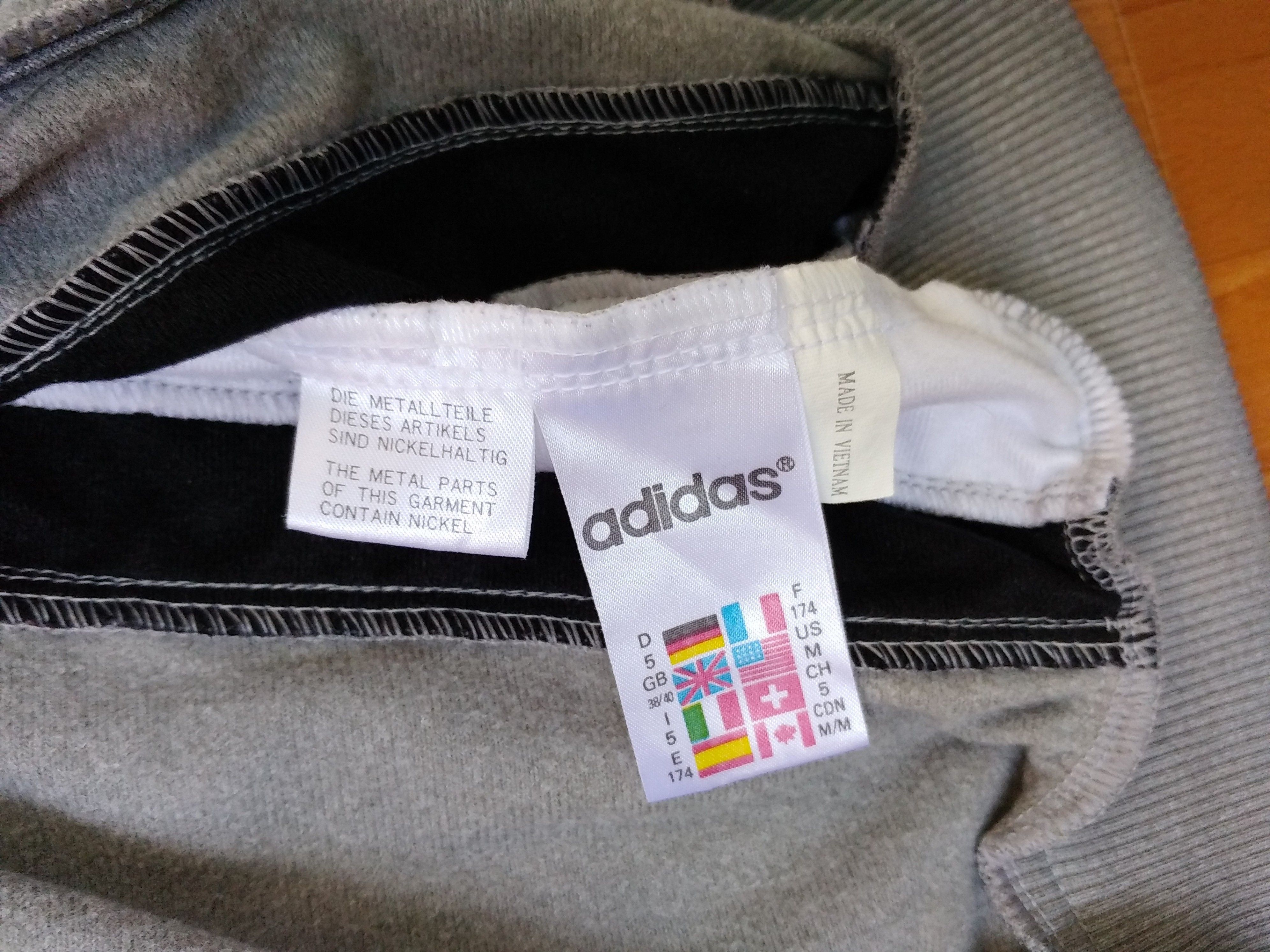 Adidas ADIDAS jersey, buttoned vintage hip hop t-shirt of 90s M Size US M / EU 48-50 / 2 - 15 Thumbnail