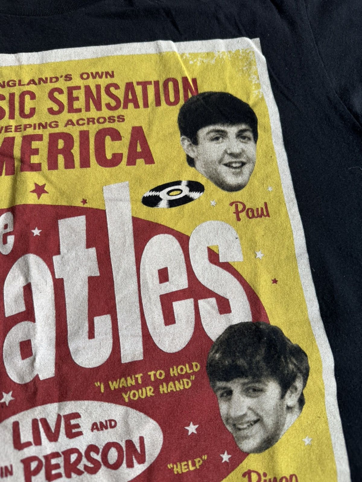 Band Tees The Beatles 2014 M/size big logo tee T-shirt tank vintage Size US M / EU 48-50 / 2 - 9 Thumbnail
