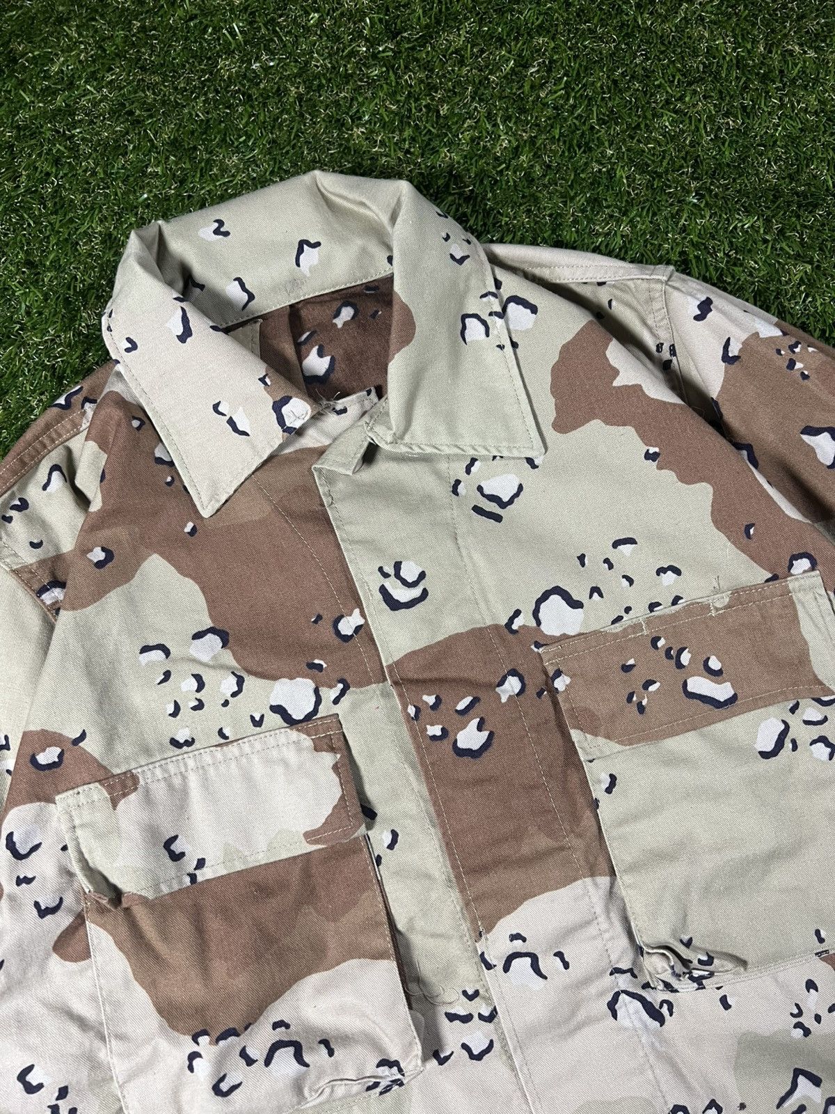 Vintage Vintage 90s Desert Camo Essential Fall War Military Jacket Size US M / EU 48-50 / 2 - 2 Thumbnail
