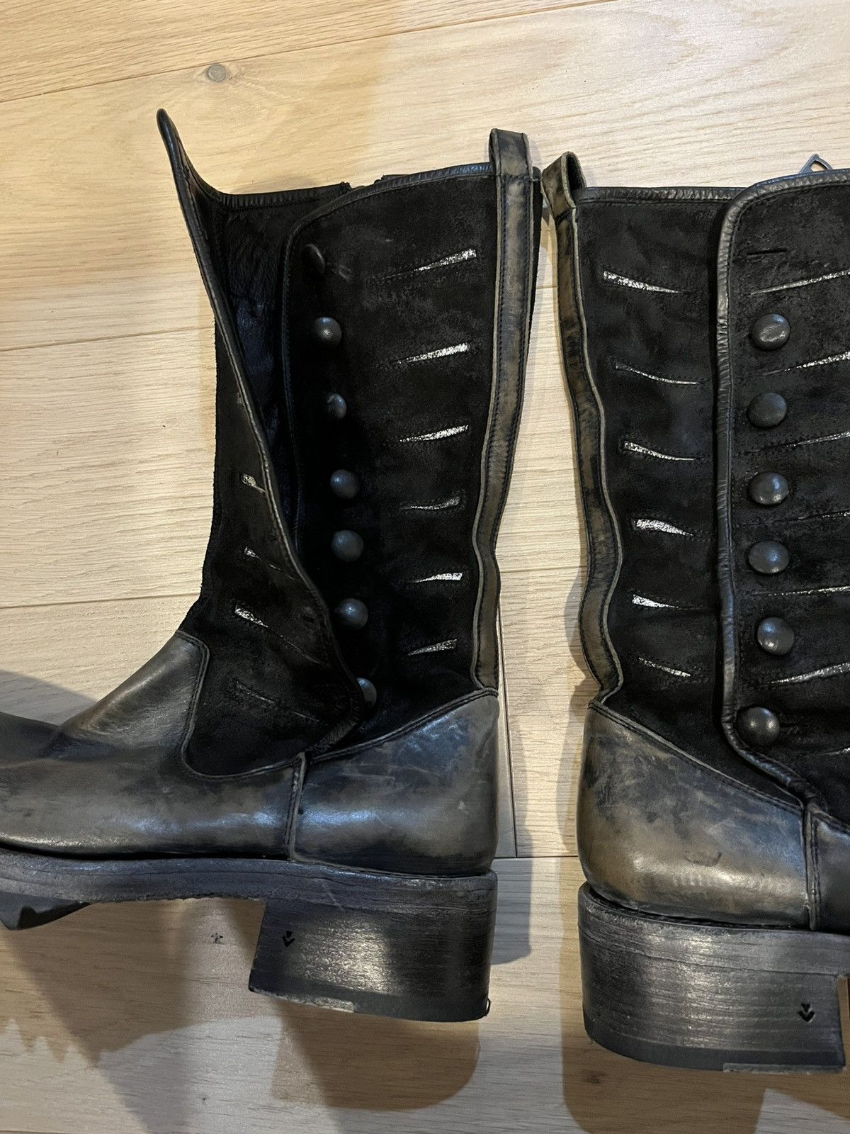 John Varvatos Thayer Tall Button Boot. Size 8.5 EU 41.5 Size US 8.5 / EU 41-42 - 19 Thumbnail