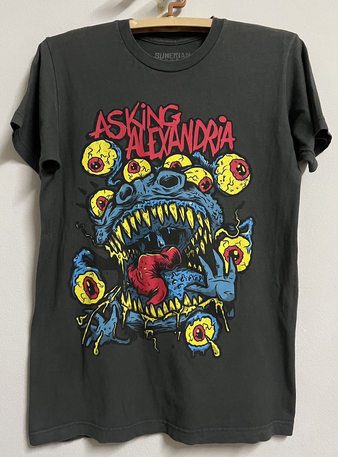 Band Tees Asking Alexandria Graphic Tee "Eyeball Monster" Size US L / EU 52-54 / 3 - 2 Thumbnail