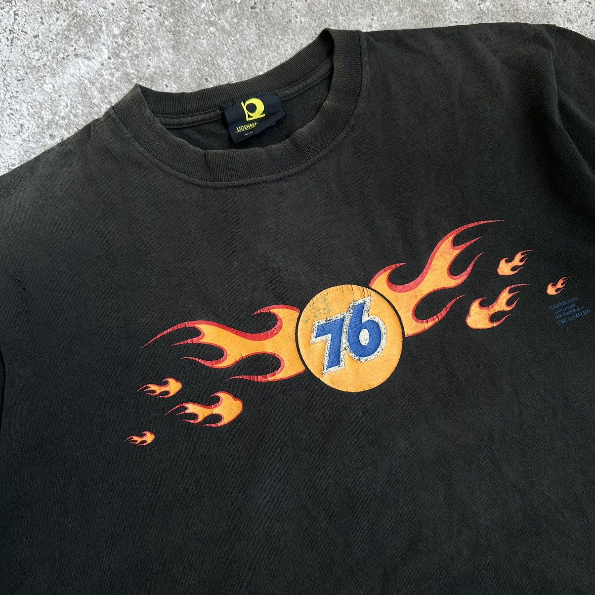 Vintage VTG Lubrican 76 flame distrash Size US L / EU 52-54 / 3 - 2 Thumbnail