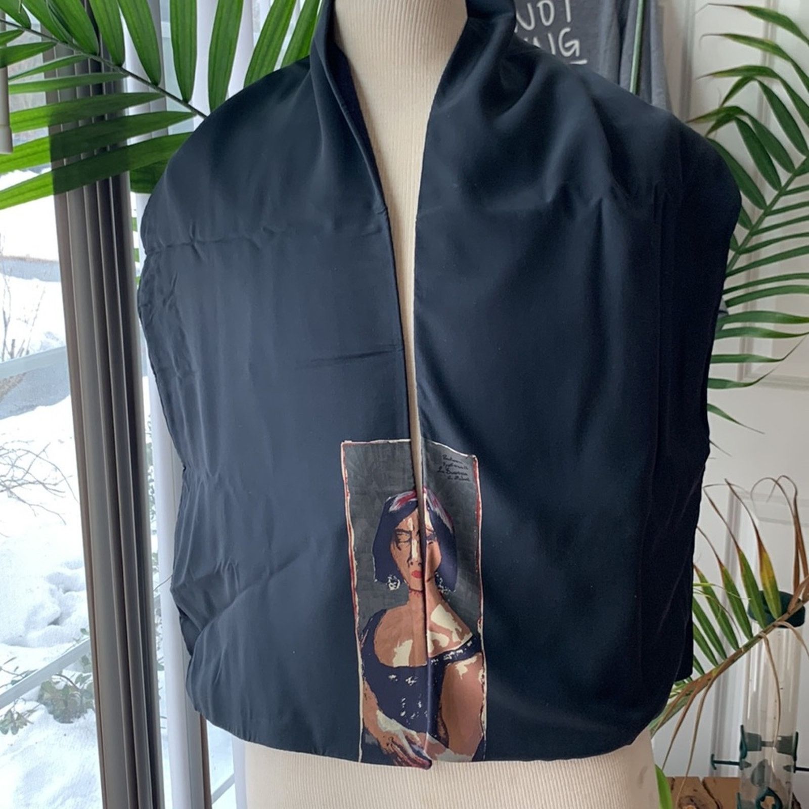 Fendi Fendi Italian luxury shawl wrap stole,wool and silk Size ONE SIZE - 3 Thumbnail