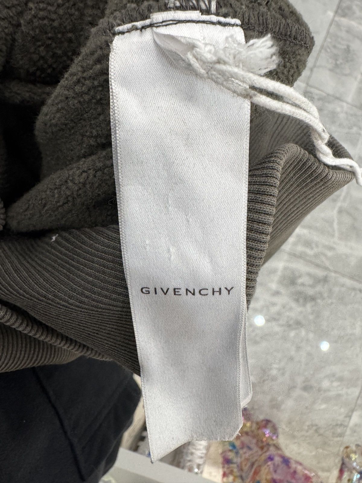 Givenchy Givenchy Olive Dog Hoodie Size US S / EU 44-46 / 1 - 5 Thumbnail