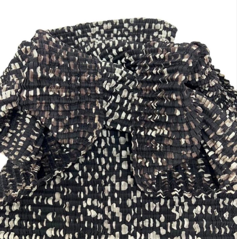 Issey Miyake Issey Miyake Black sleeveless vest Size M / US 6-8 / IT 42-44 - 8 Thumbnail