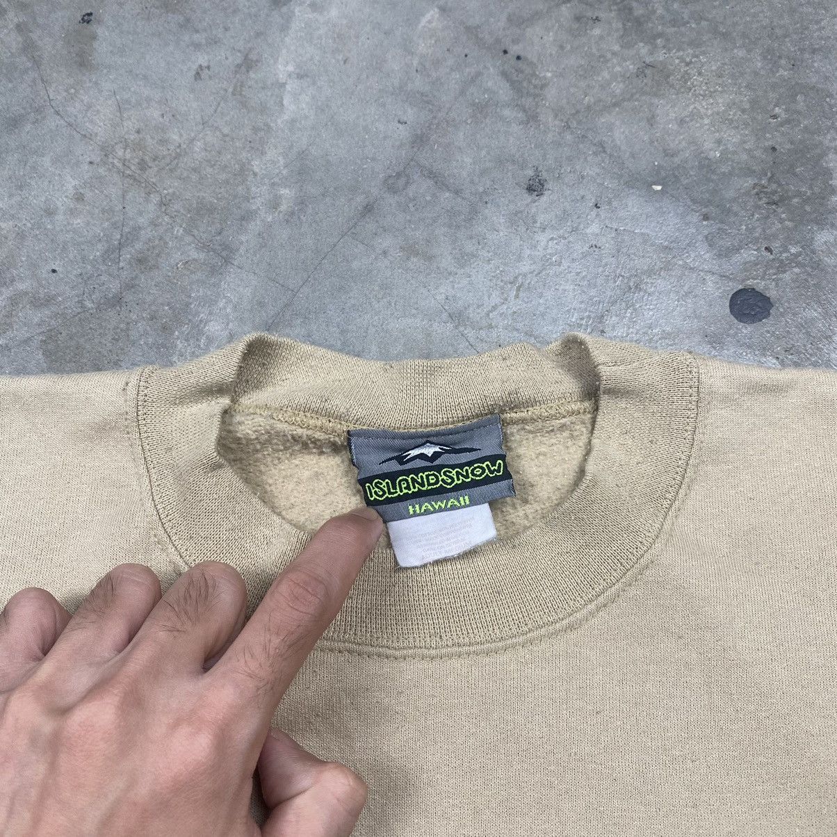 Vintage 90s Island Snow Hawaii Beige Crewneck Size US M / EU 48-50 / 2 - 5 Thumbnail