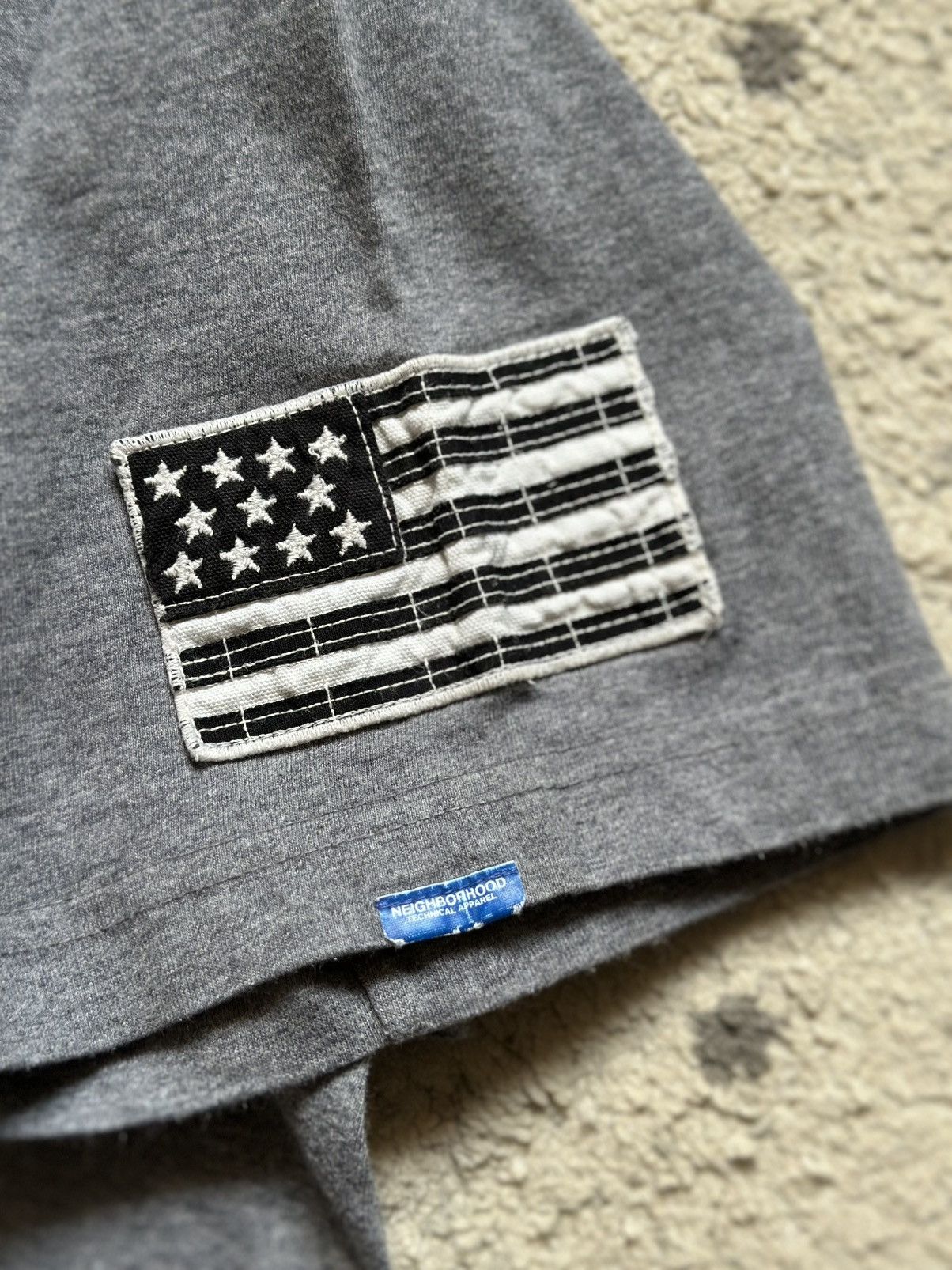 Neighborhood Neighborhood Izzue patch 90’s tee Size US L / EU 52-54 / 3 - 6 Thumbnail