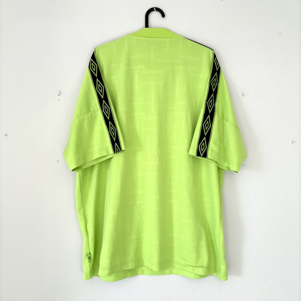 Umbro × Vintage 1994 1996 Manchester United Umbro Vintage Top Soccer Jersey Size US XL / EU 56 / 4 - 7 Thumbnail