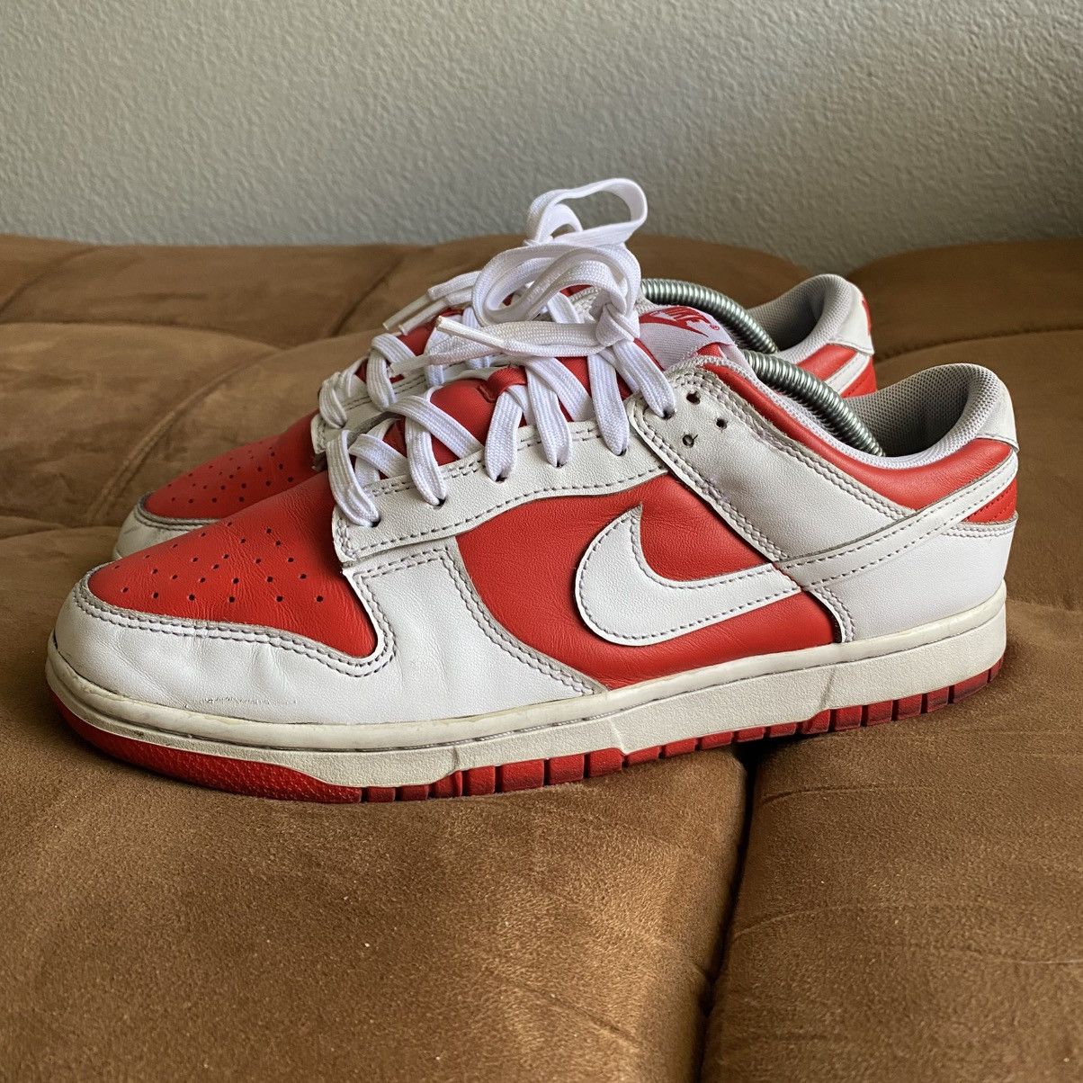 Nike Nike Dunk Low Championship Red Size US 9 / EU 42 - 1 Thumbnail