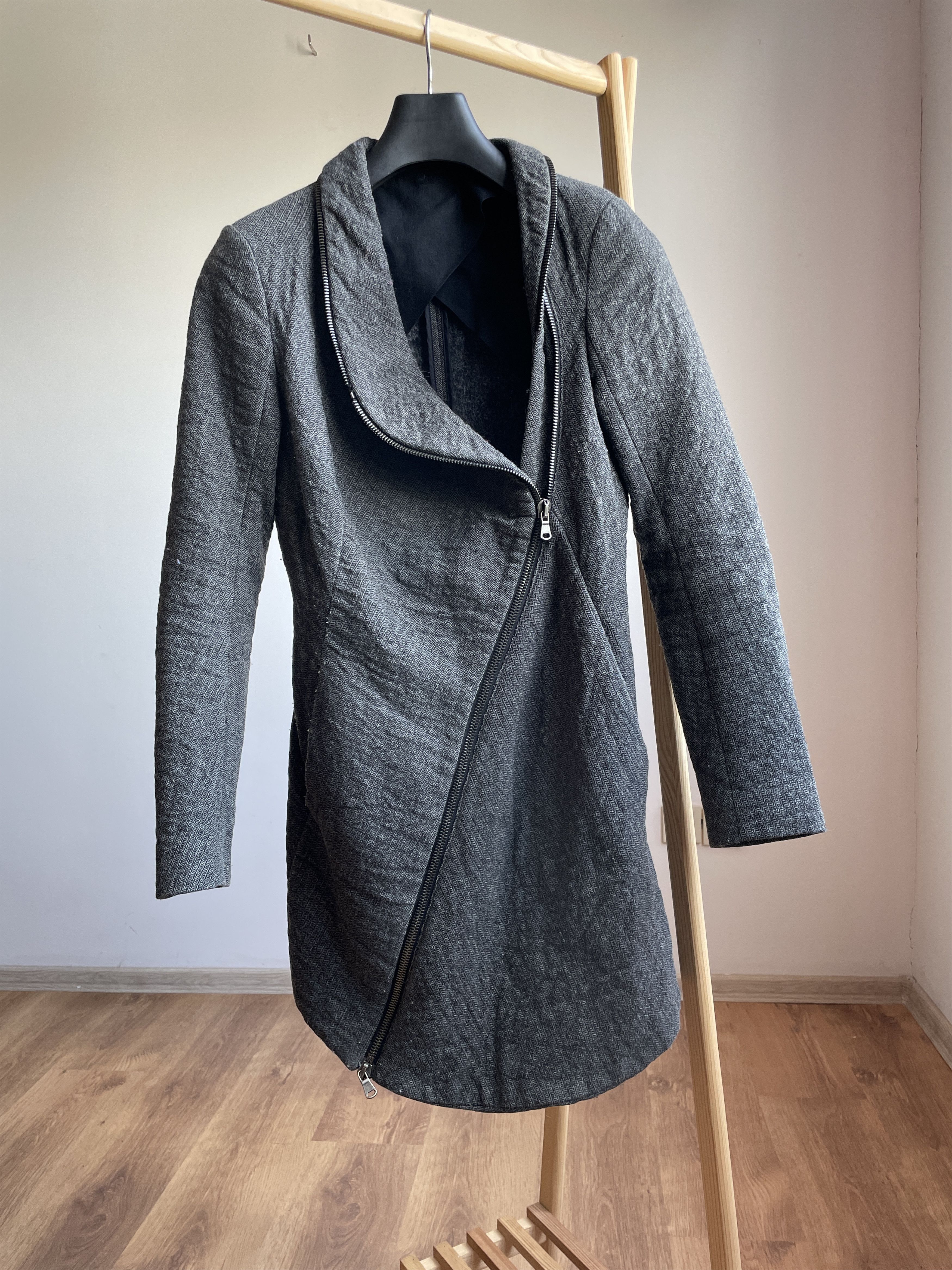 Masnada Masnada Asymmetric Zip Womens Coat Size IT 40/ UK 8/ US 4 Size S / US 4 / IT 40 - 1 Thumbnail