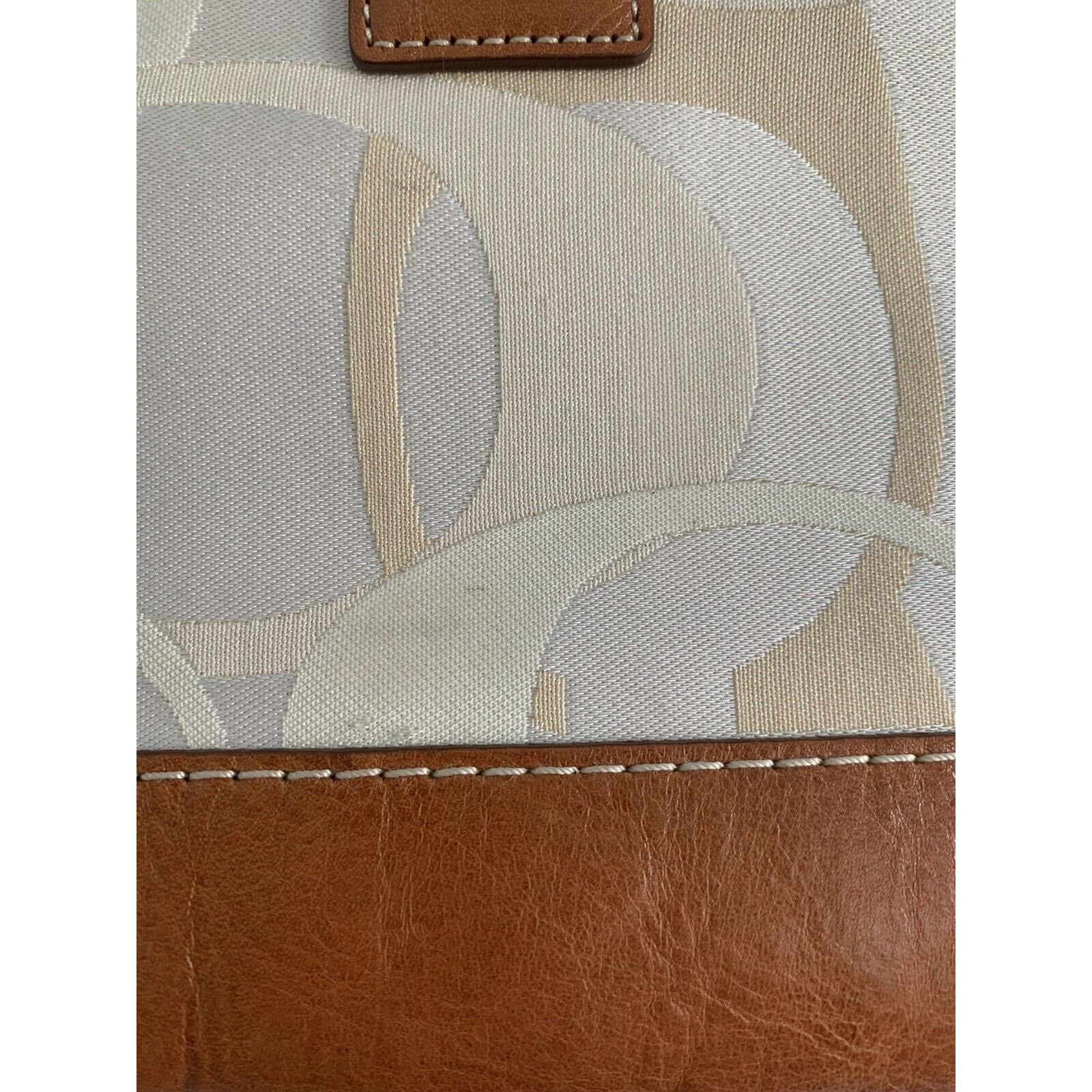 Coach Coach Cream Canvas Leather Handbag 11821 Feet Made Jan 2008 Size ONE SIZE - 13 Thumbnail