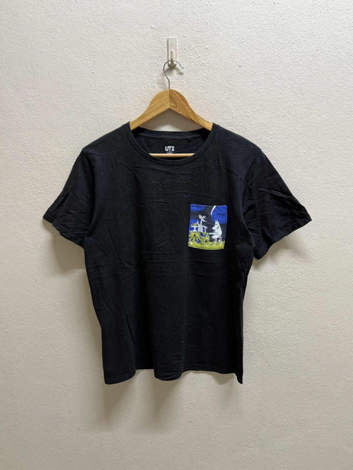Uniqlo UNIQLO X MOOMIN CHARACTERS SINGLE POCKET JAPANESE ANIME TEE Size US S / EU 44-46 / 1 - 3 Thumbnail