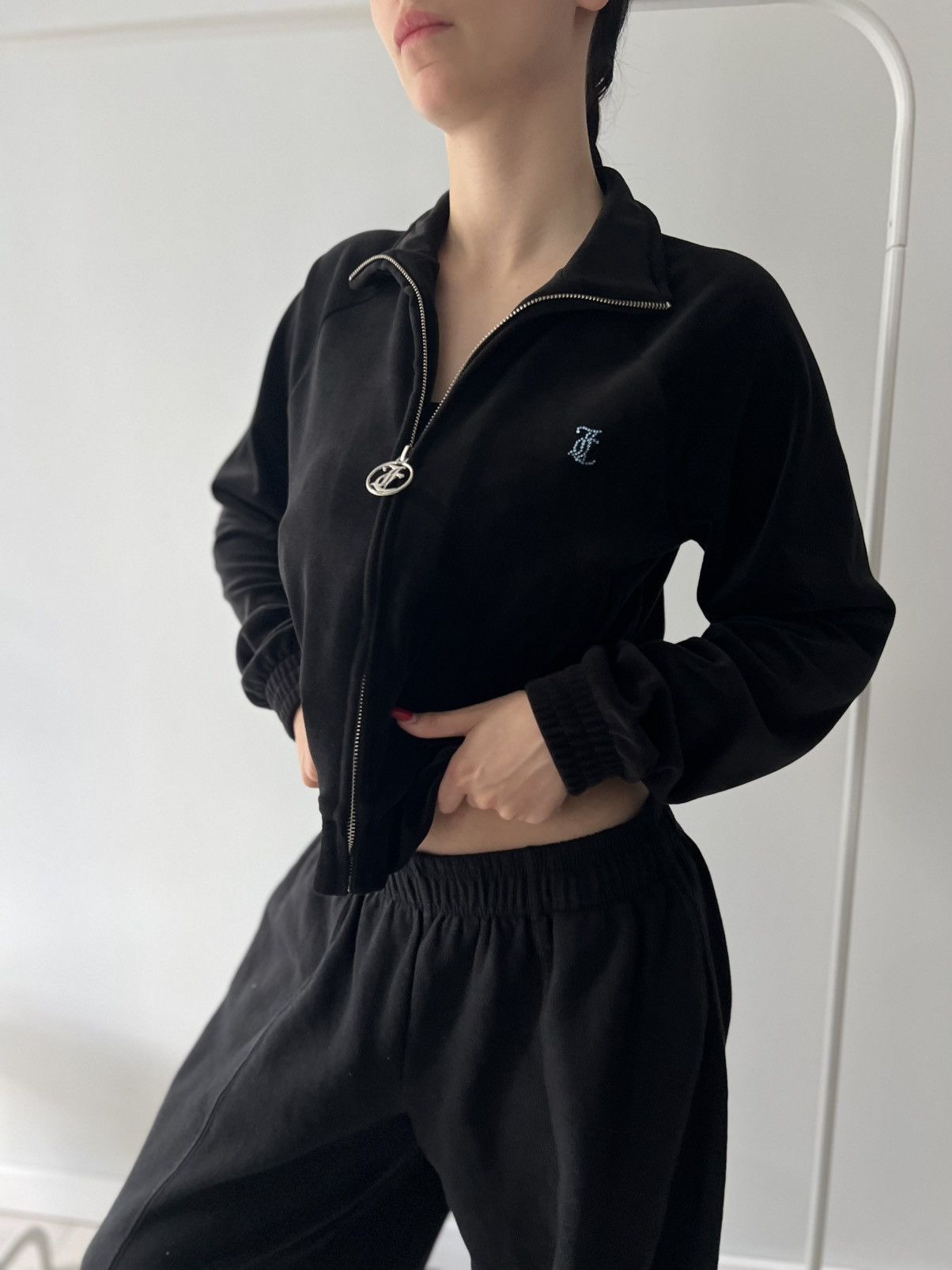 Juicy Couture Juicy Couture Women's Black Madison Hoodie Velour Medium Size M / US 6-8 / IT 42-44 - 3 Thumbnail